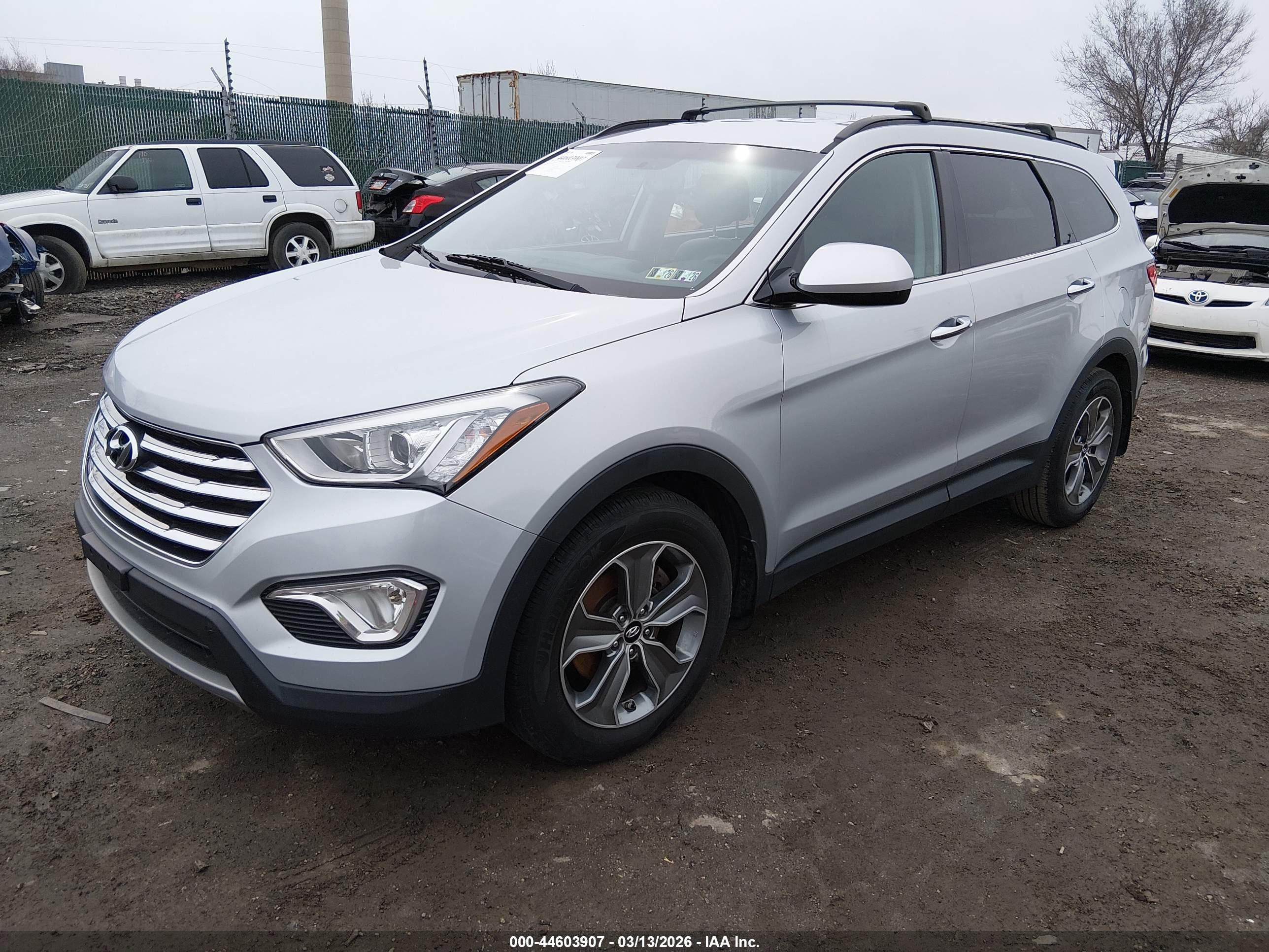 HYUNDAI SANTA image 2