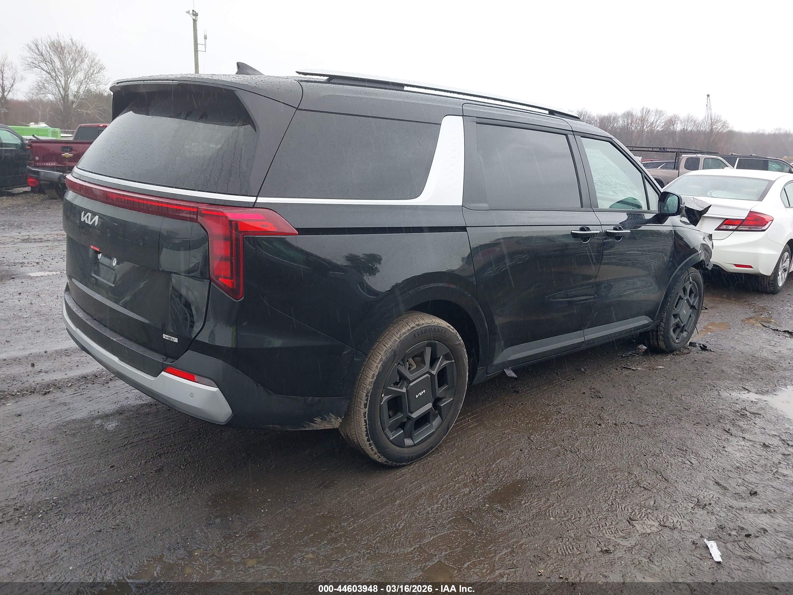 KIA CARNIVAL image 4