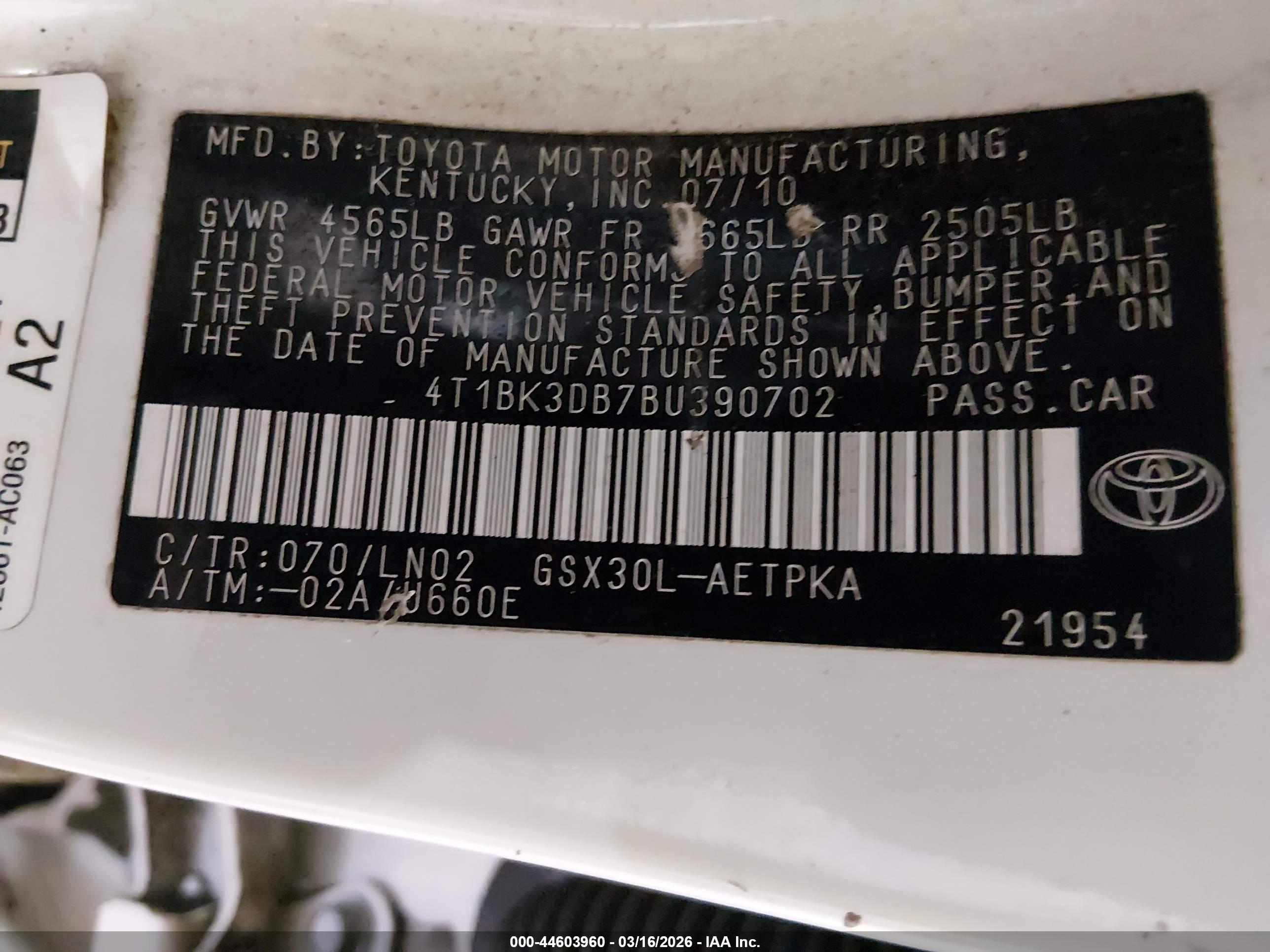 TOYOTA AVALON image 9