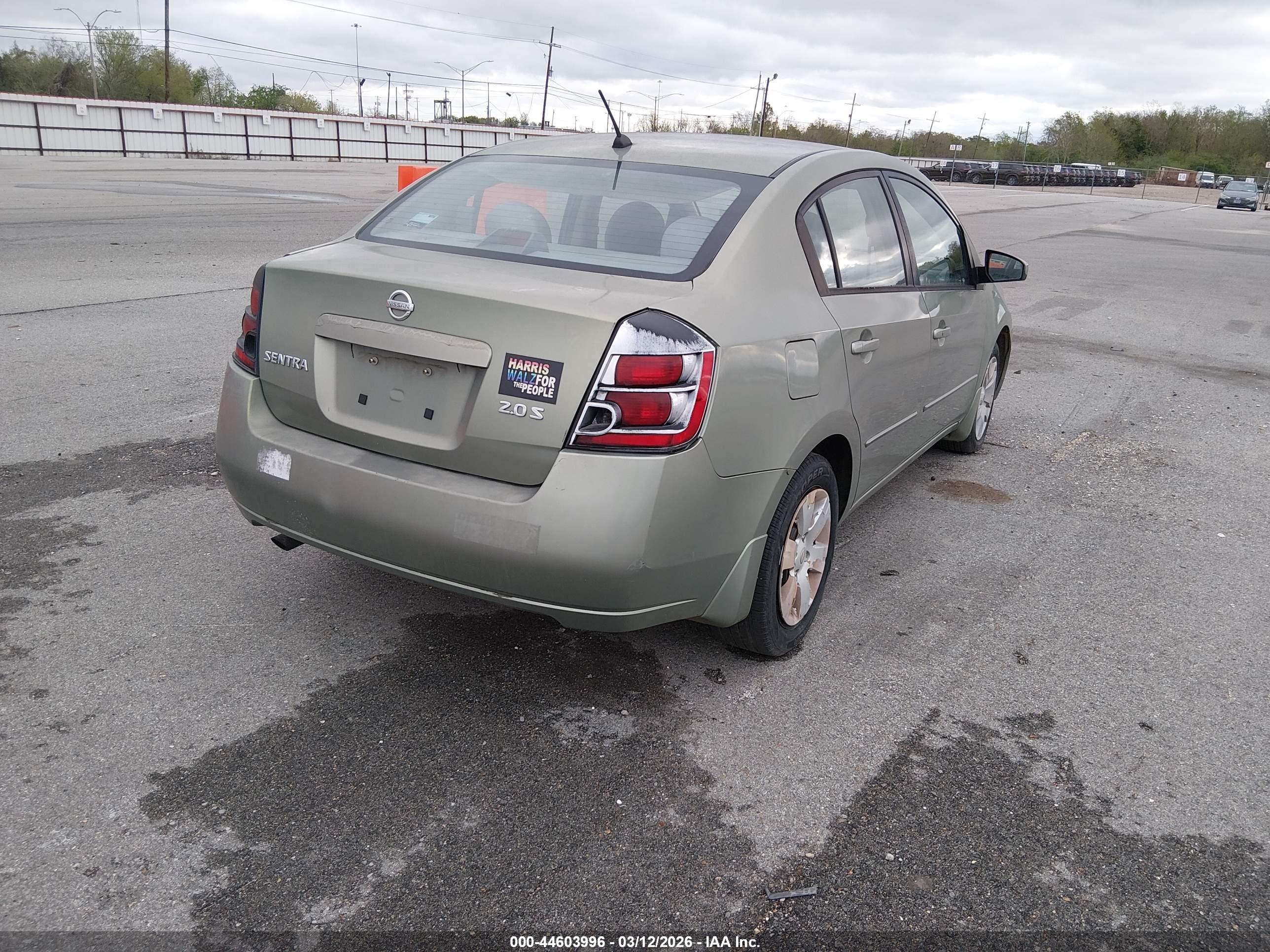 NISSAN SENTRA image 4