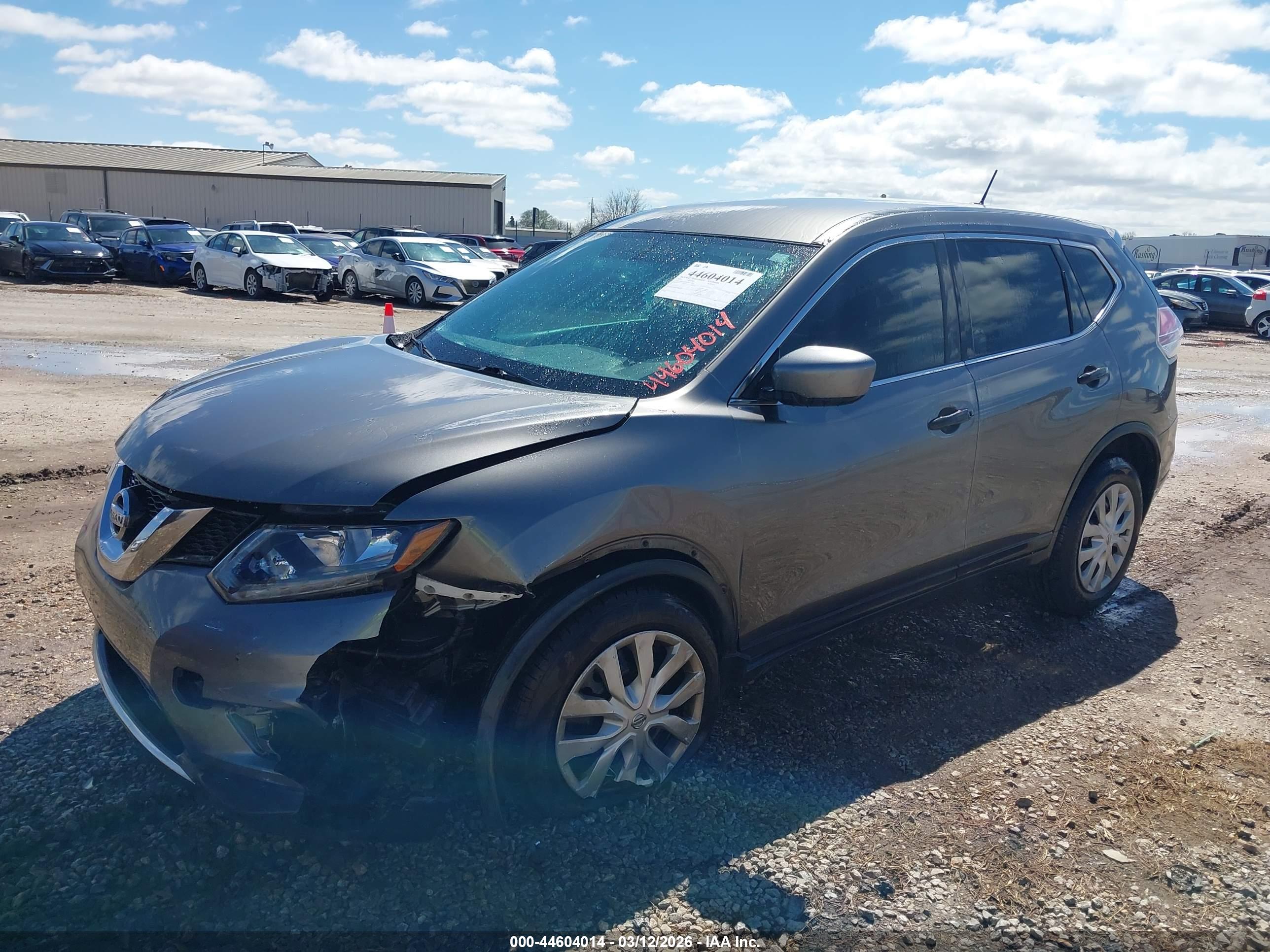 NISSAN ROGUE image 2