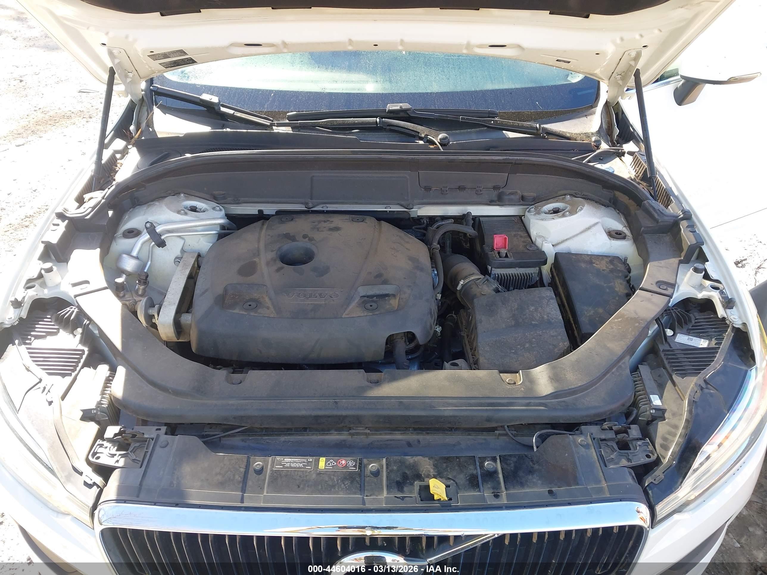 VOLVO XC60 image 10