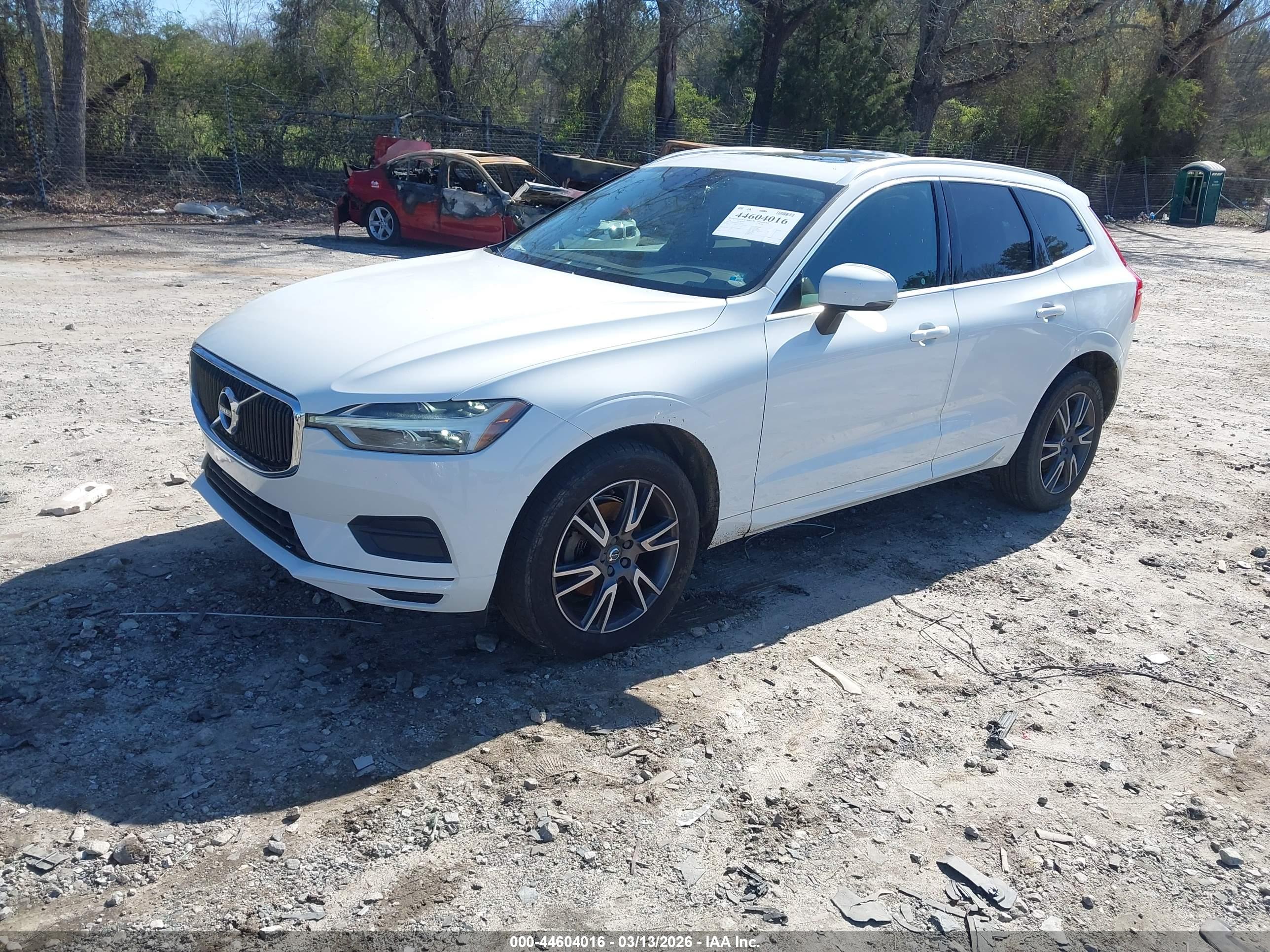 VOLVO XC60 image 2
