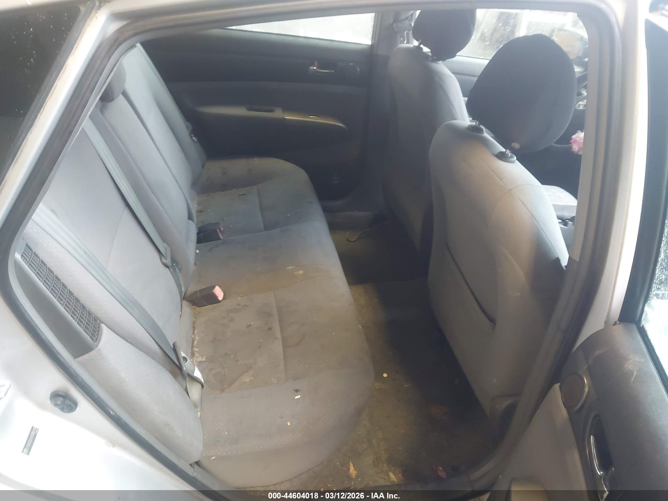 TOYOTA PRIUS image 8