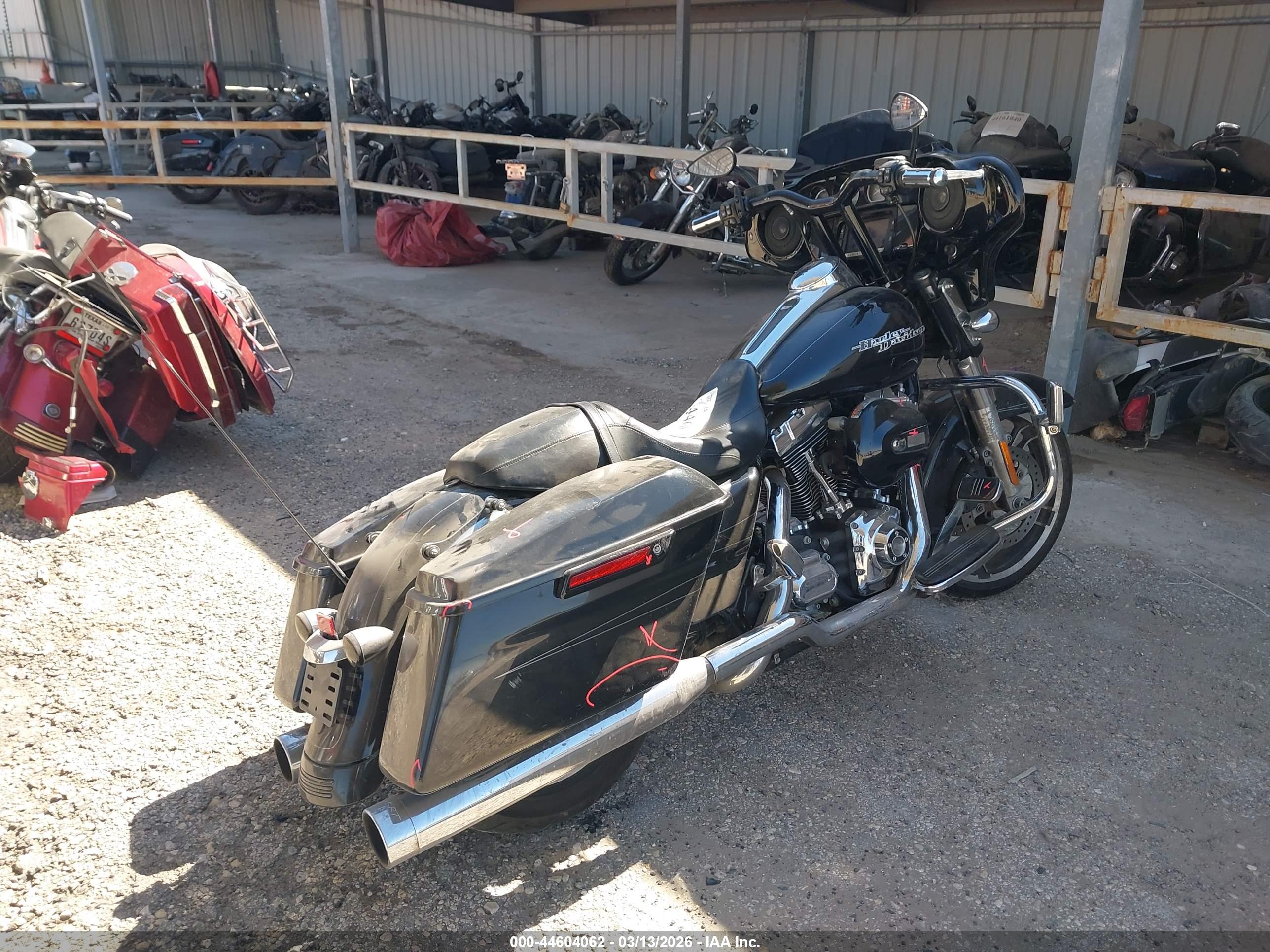 HARLEY-DAVIDSON FLHXS image 4