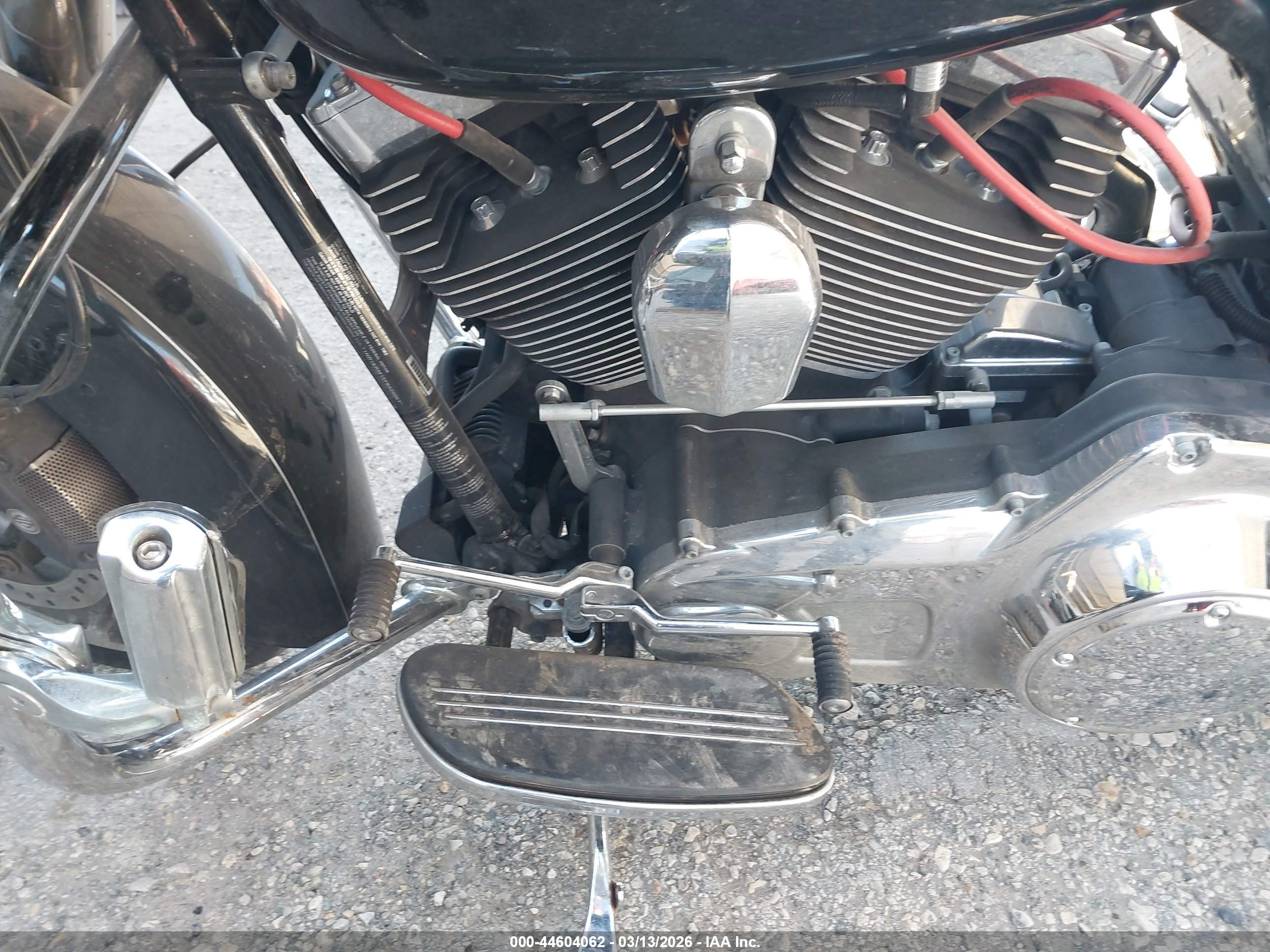 HARLEY-DAVIDSON FLHXS image 9