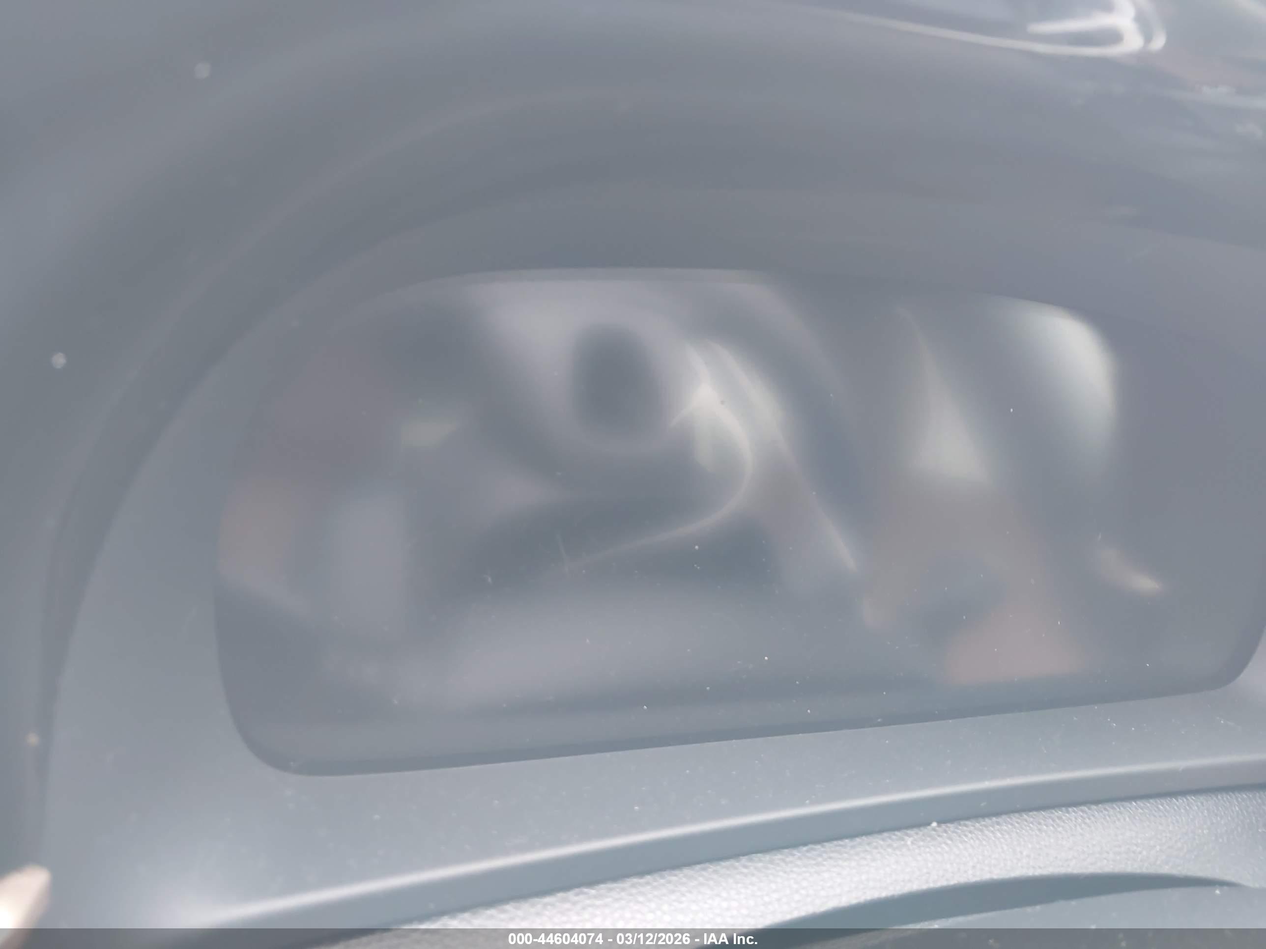TOYOTA CROWN image 7