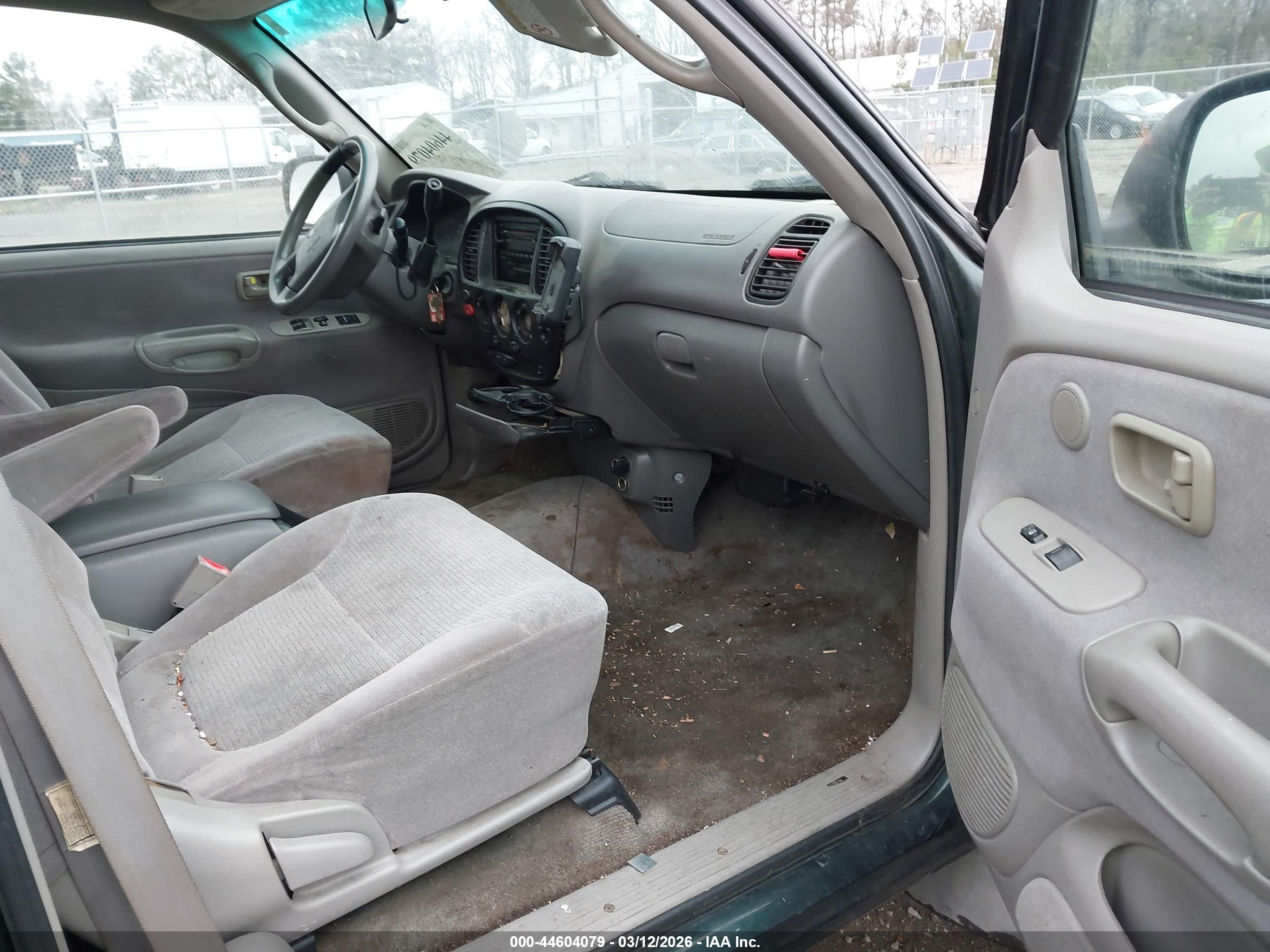 TOYOTA TUNDRA image 5