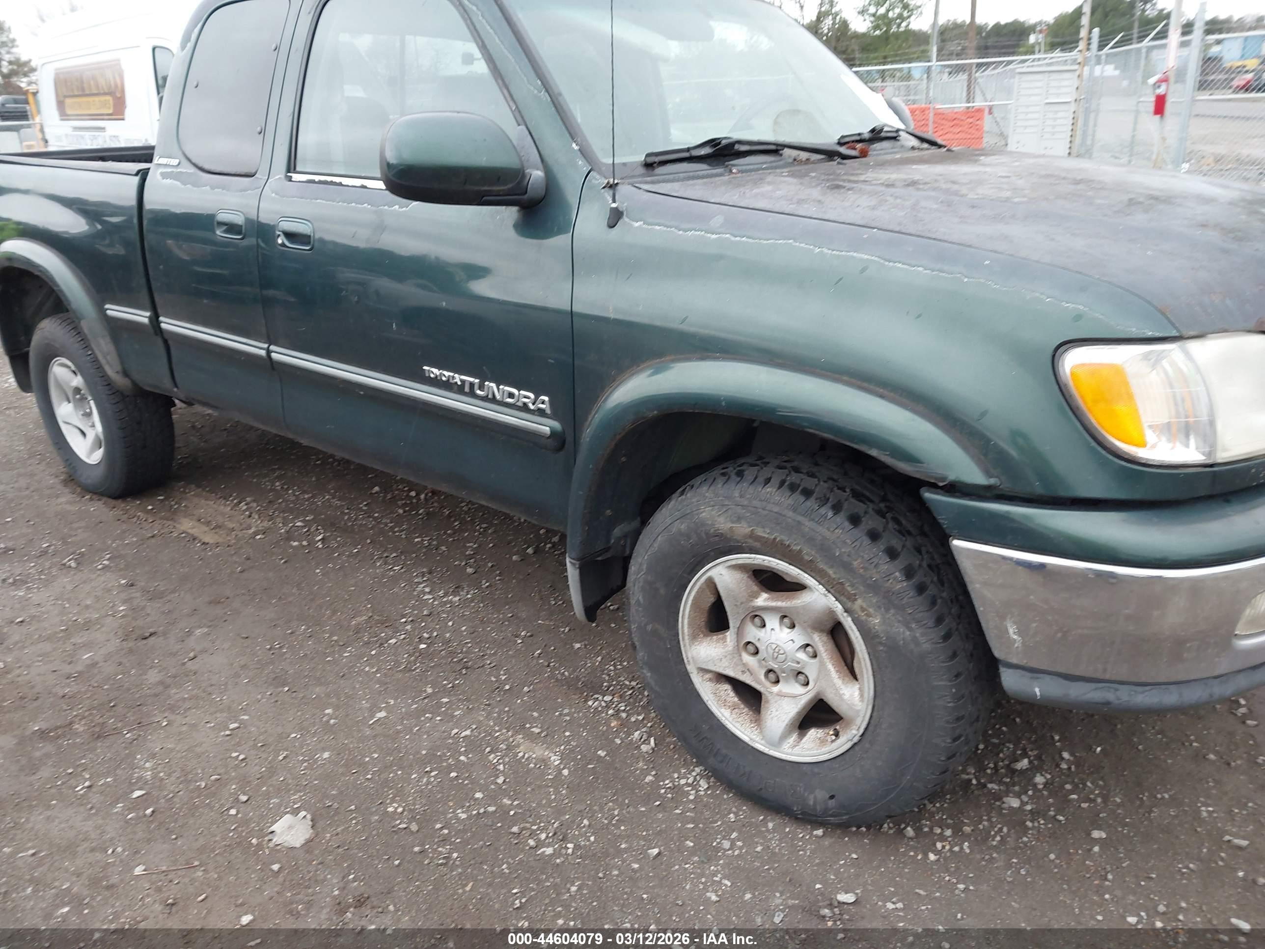 TOYOTA TUNDRA image 6