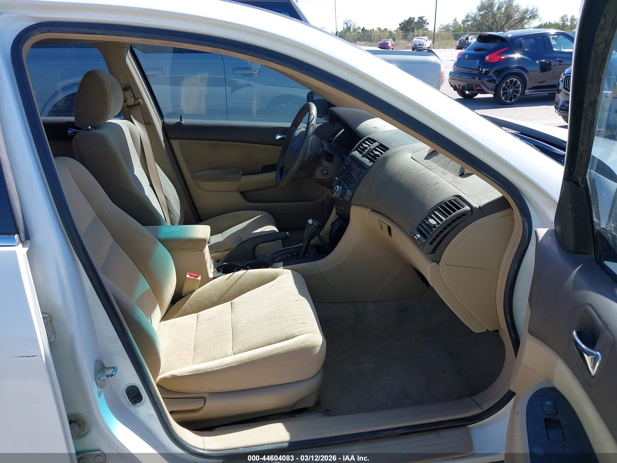 HONDA ACCORD image 5