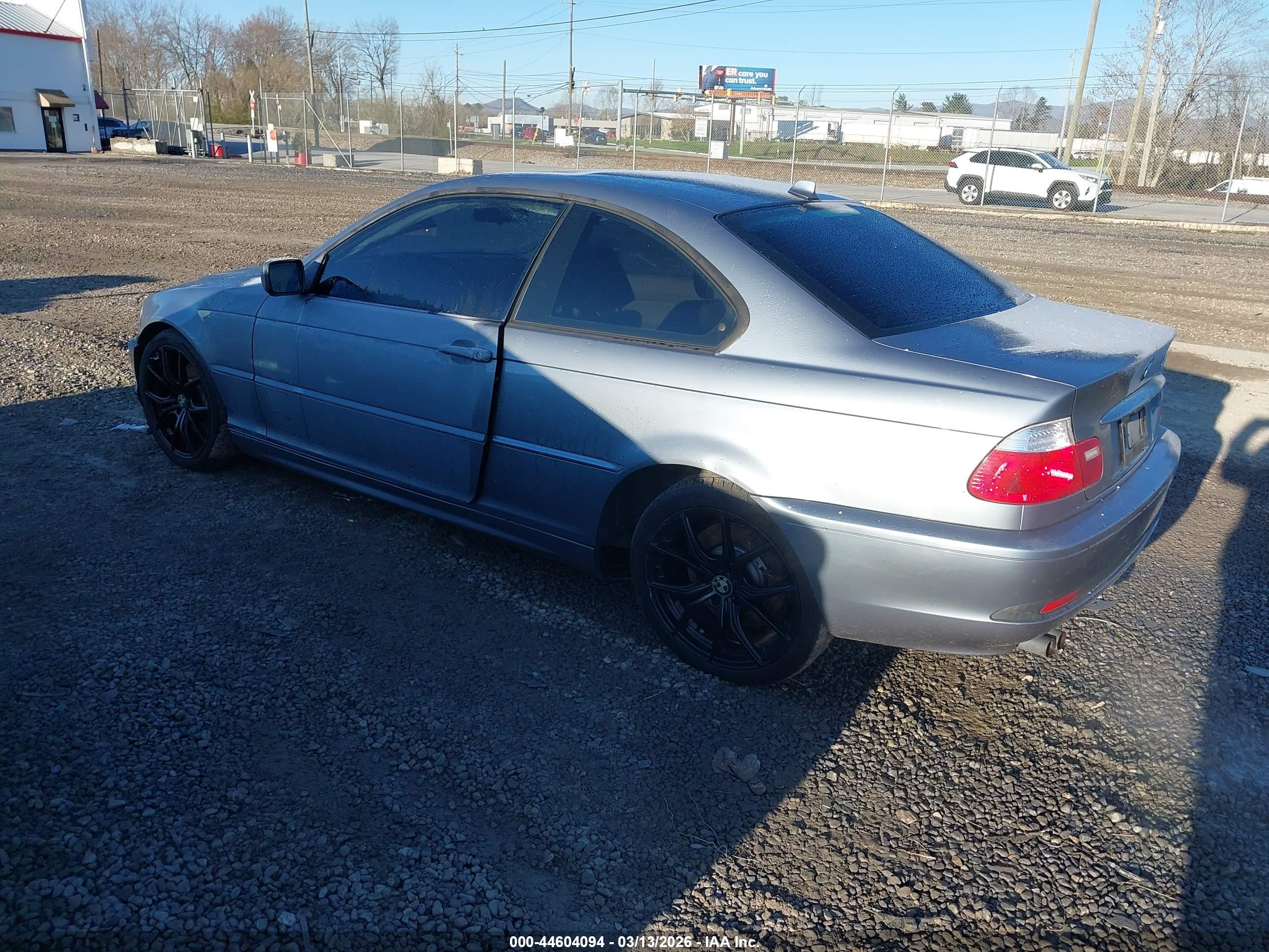 BMW 330CI image 3