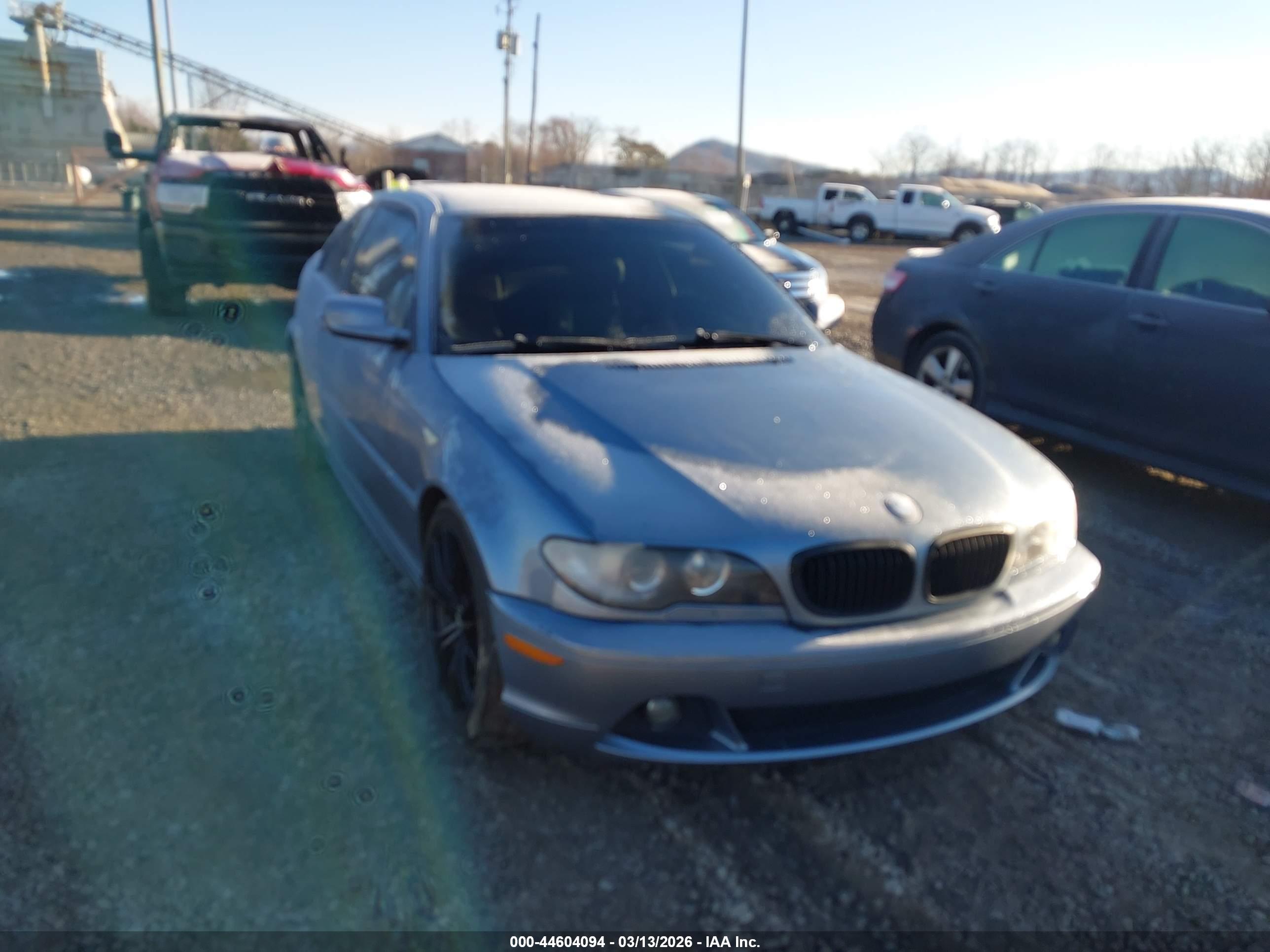 BMW 330CI image 6