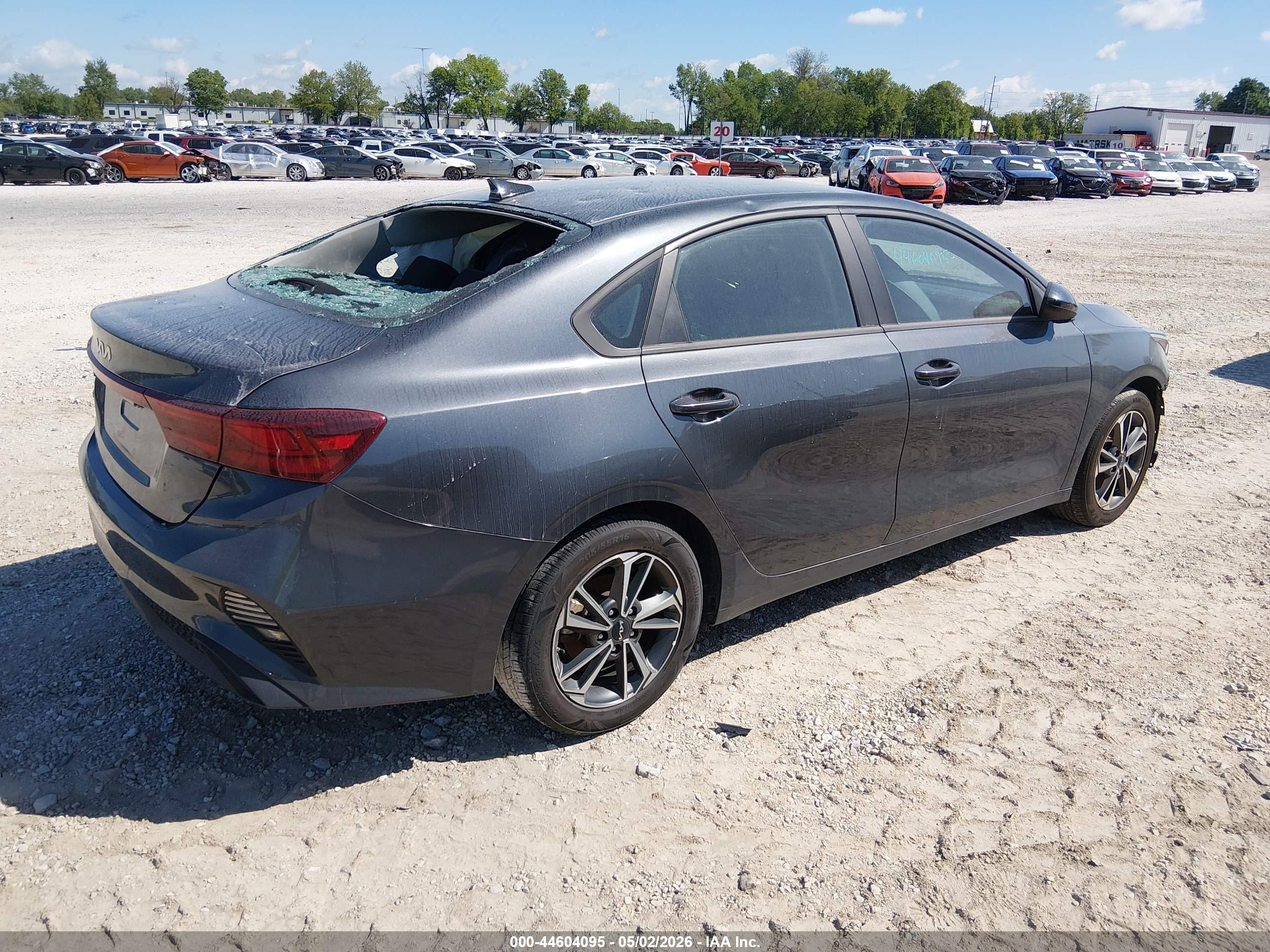 KIA FORTE image 4