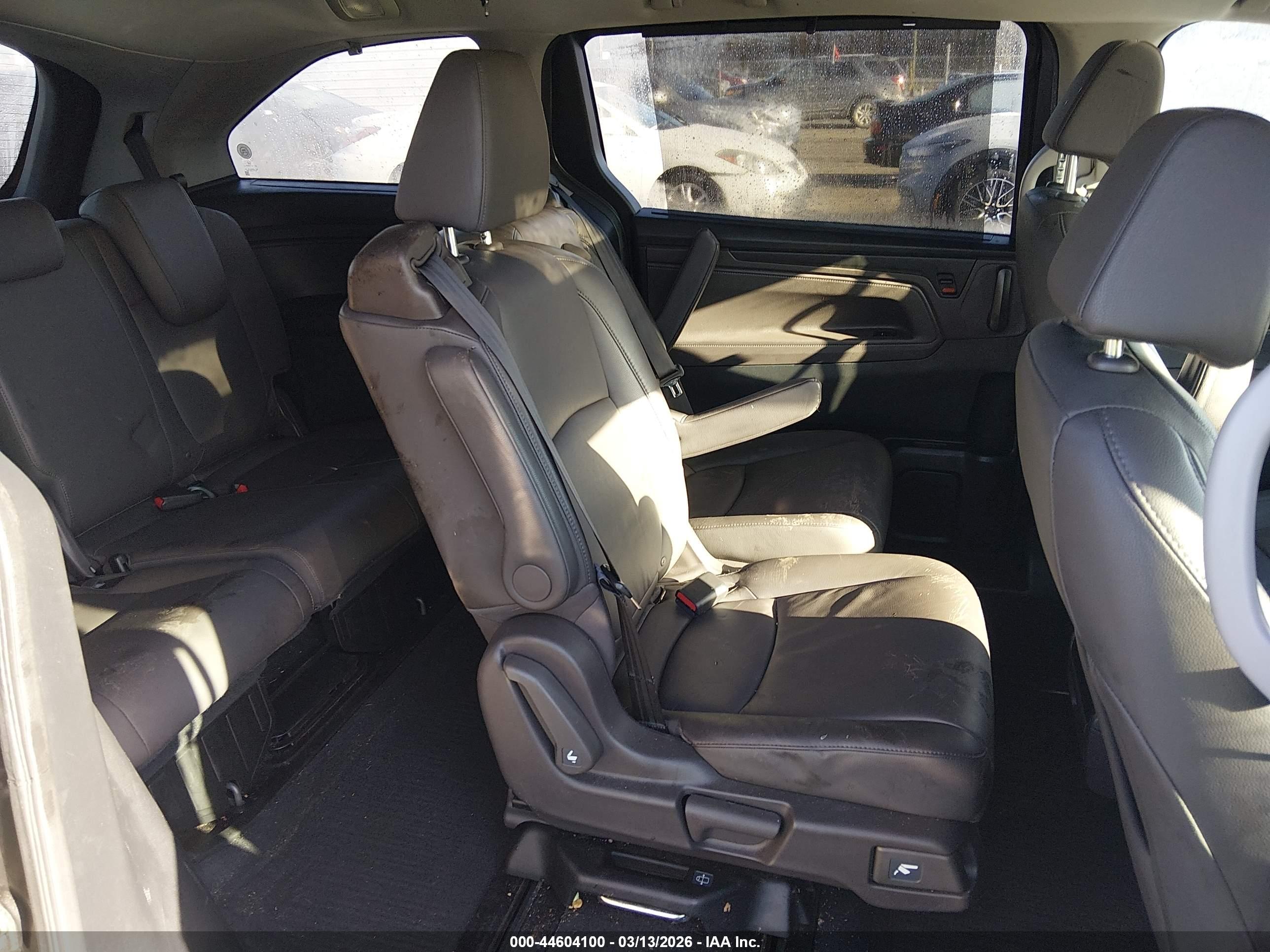 HONDA ODYSSEY image 8