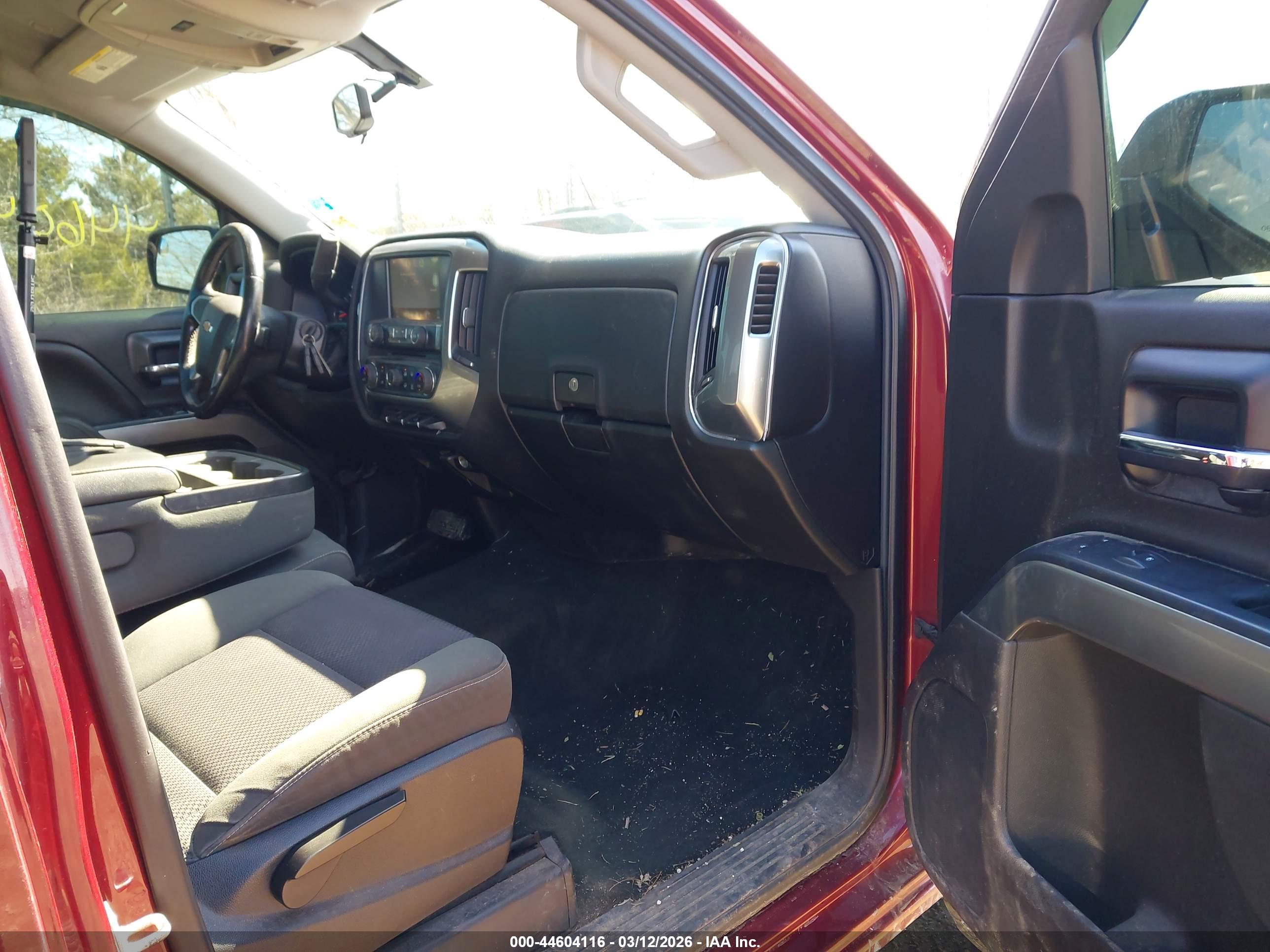 CHEVROLET SILVERADO image 5