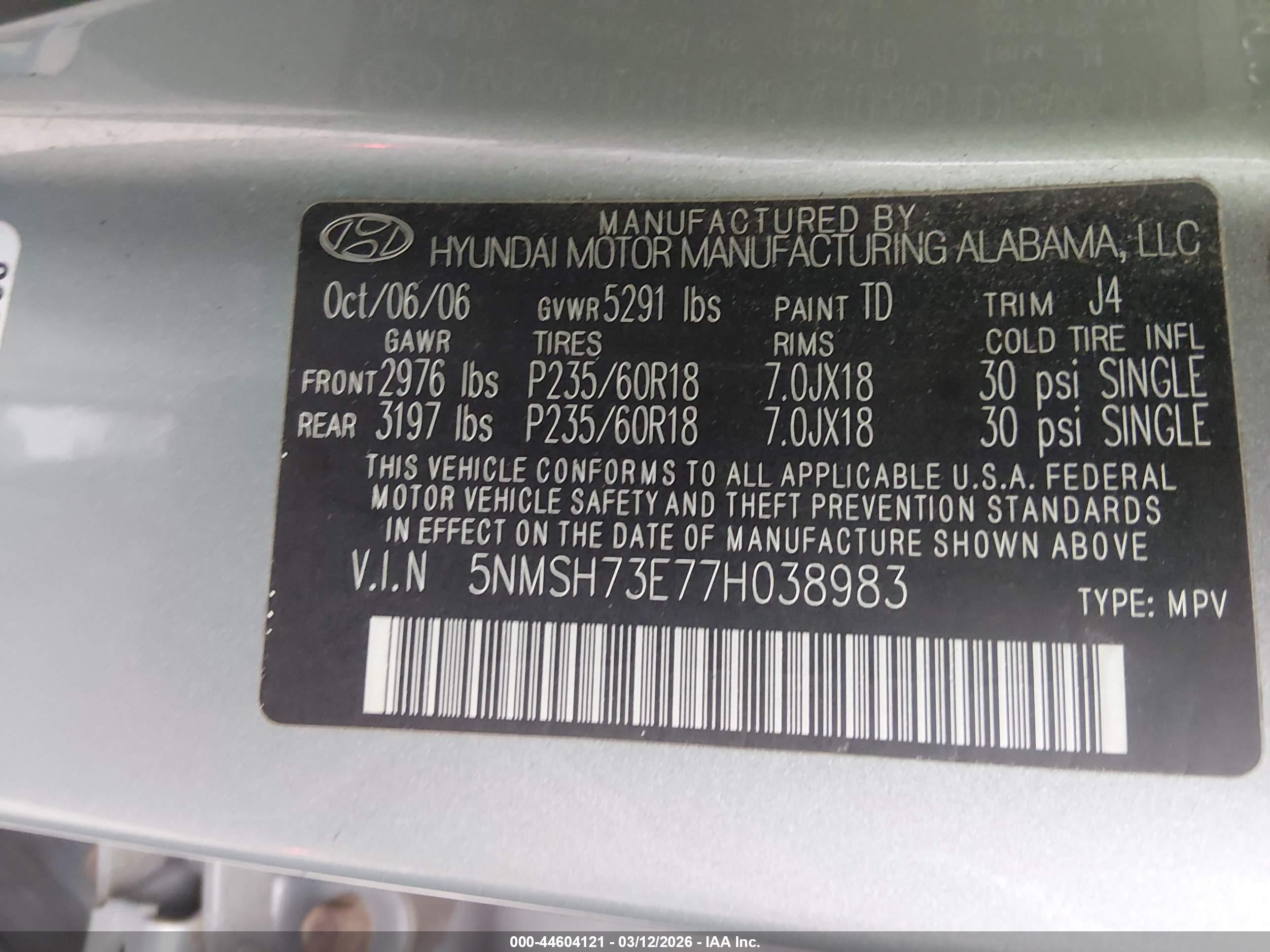 HYUNDAI SANTA image 9