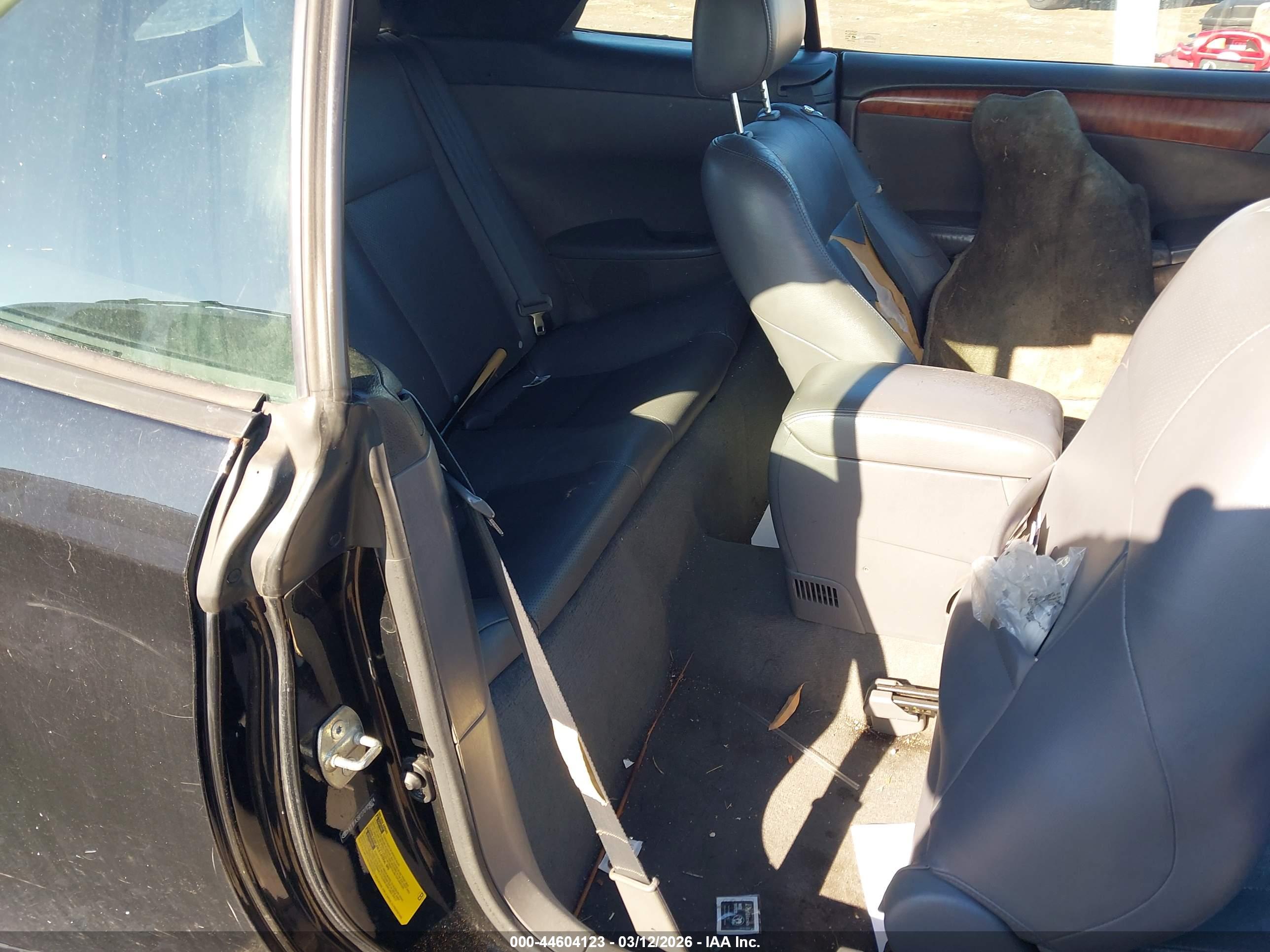 TOYOTA CAMRY image 8