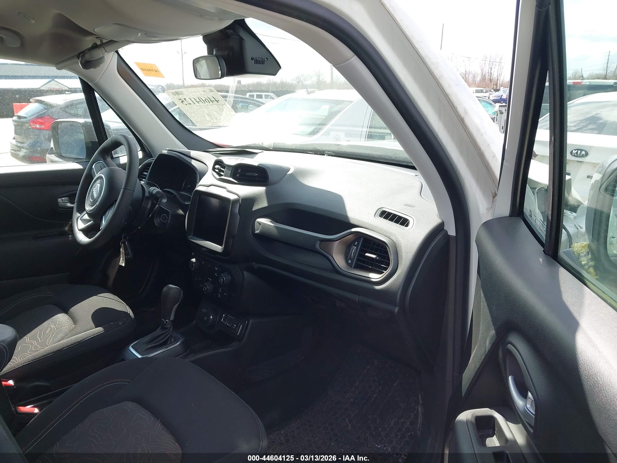 JEEP RENEGADE image 5