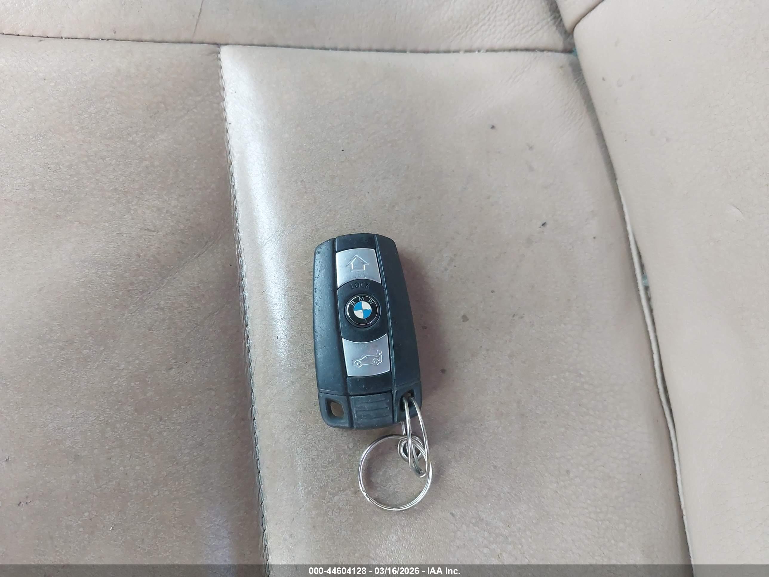 BMW 328I image 11