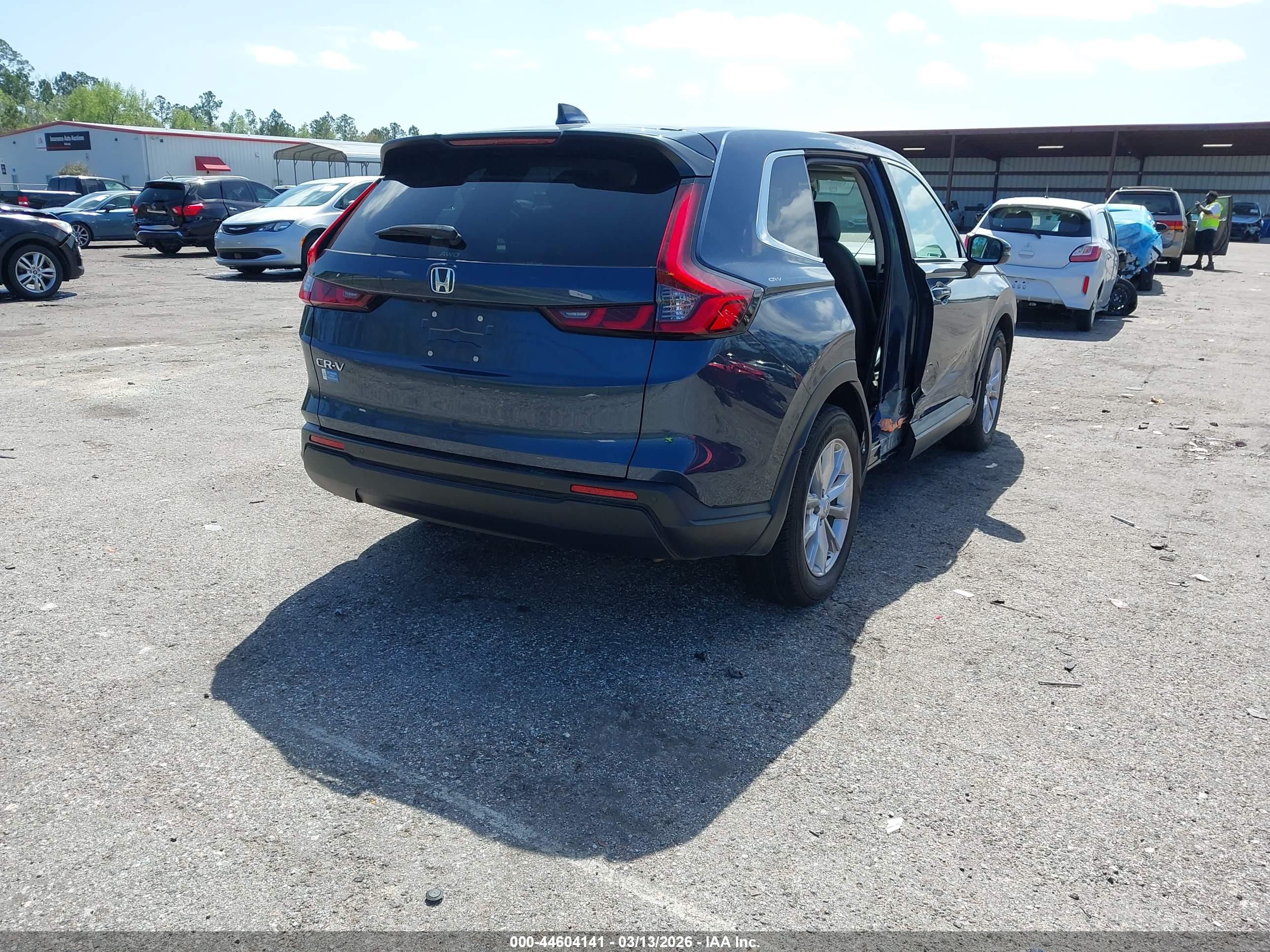 HONDA CR-V image 4
