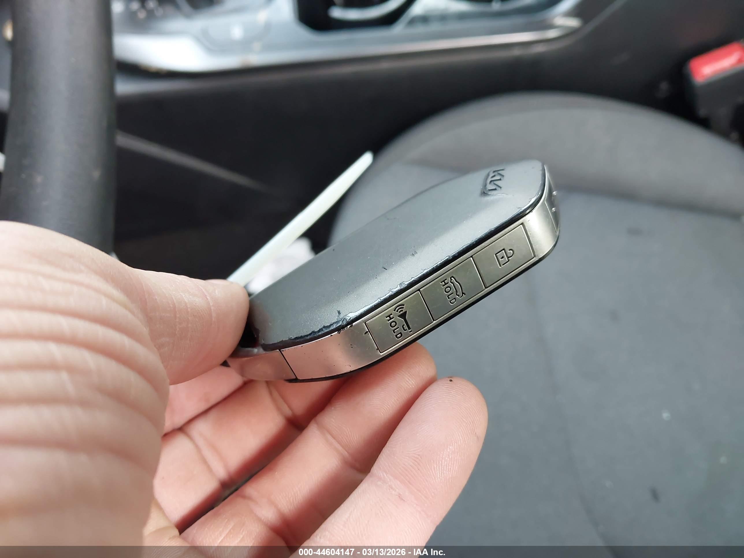 KIA K4 image 11