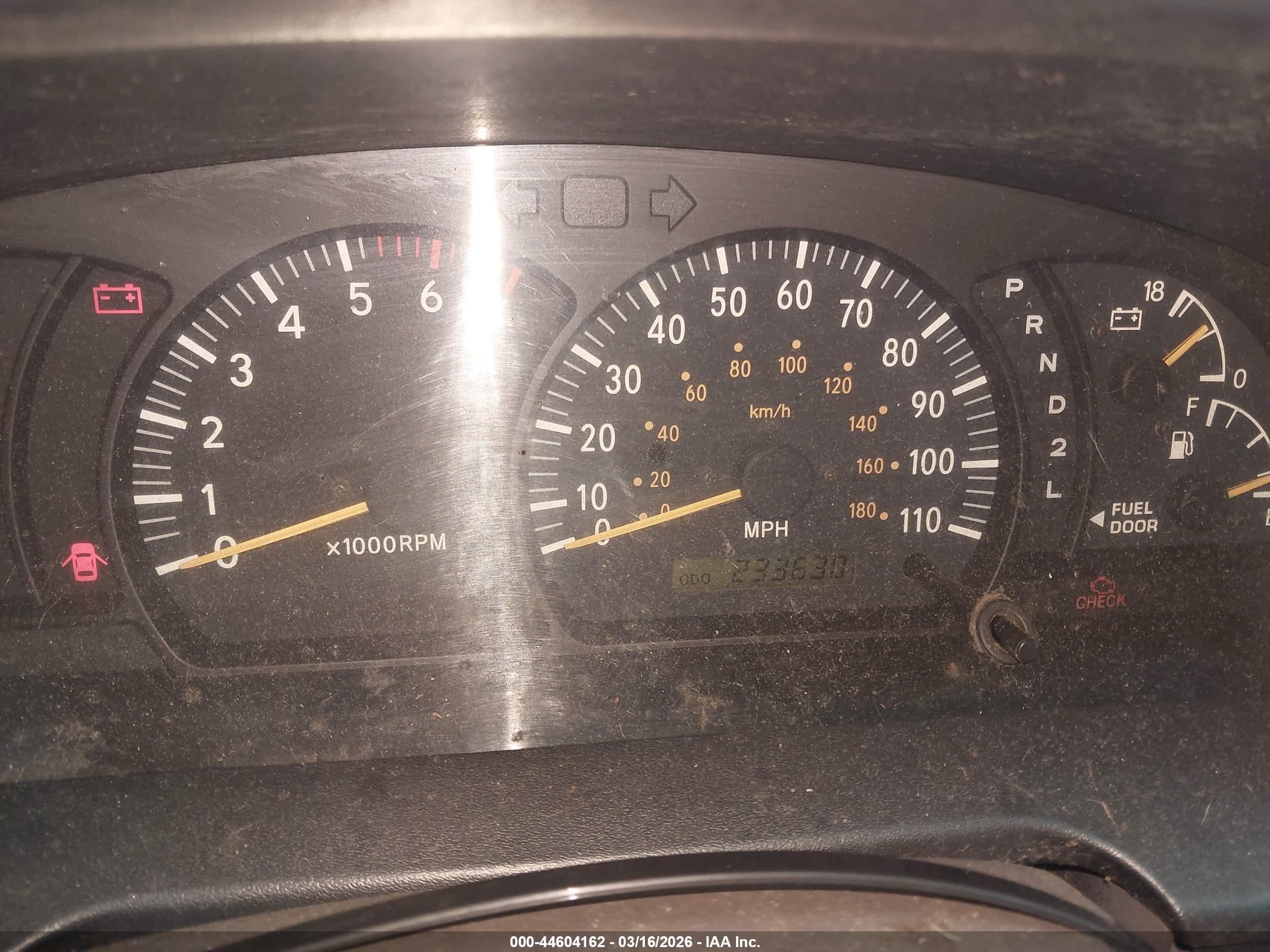 TOYOTA TUNDRA image 7