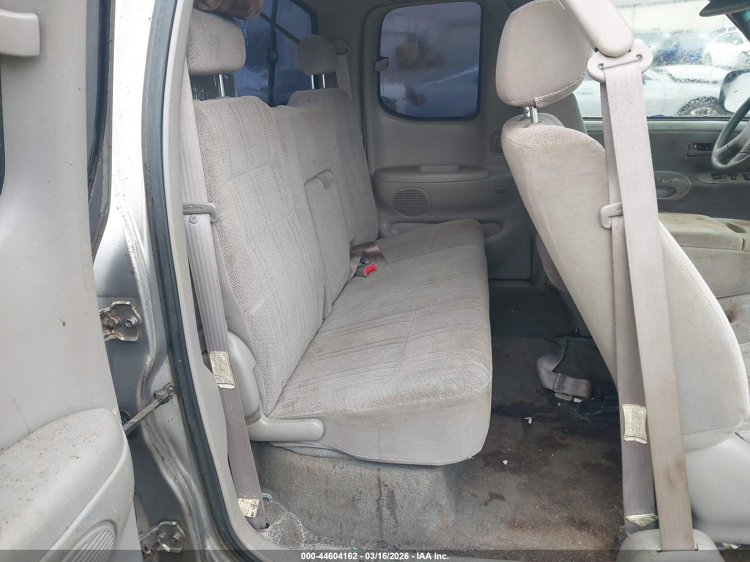TOYOTA TUNDRA image 8