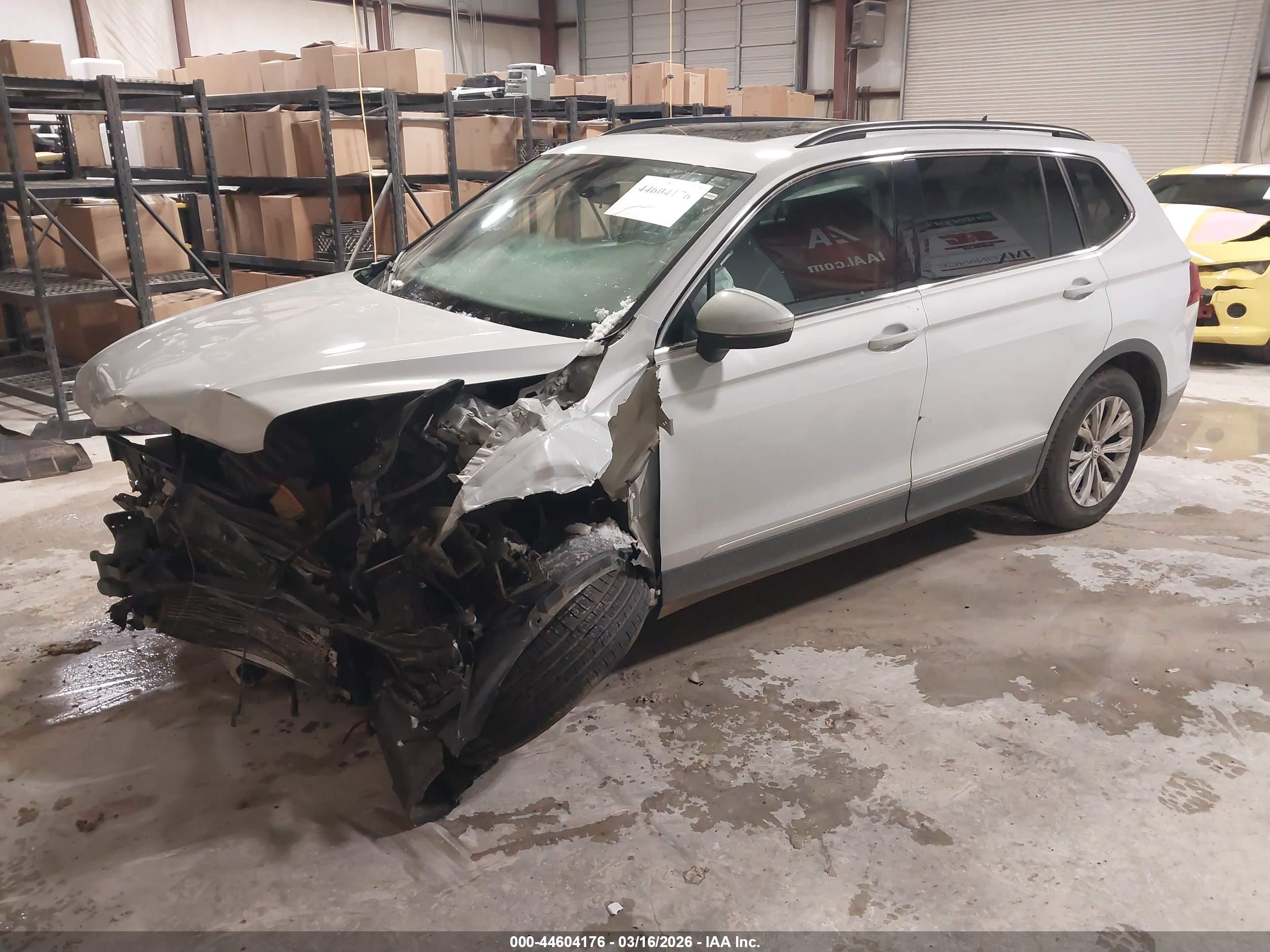VOLKSWAGEN TIGUAN image 2