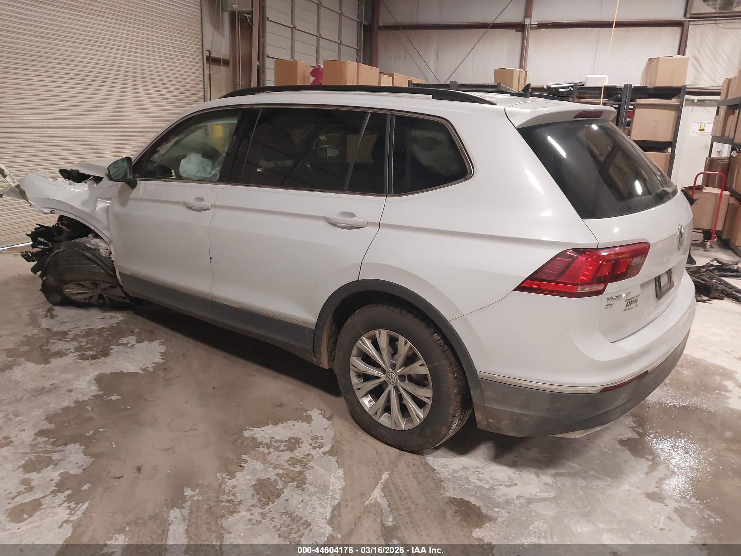 VOLKSWAGEN TIGUAN image 3