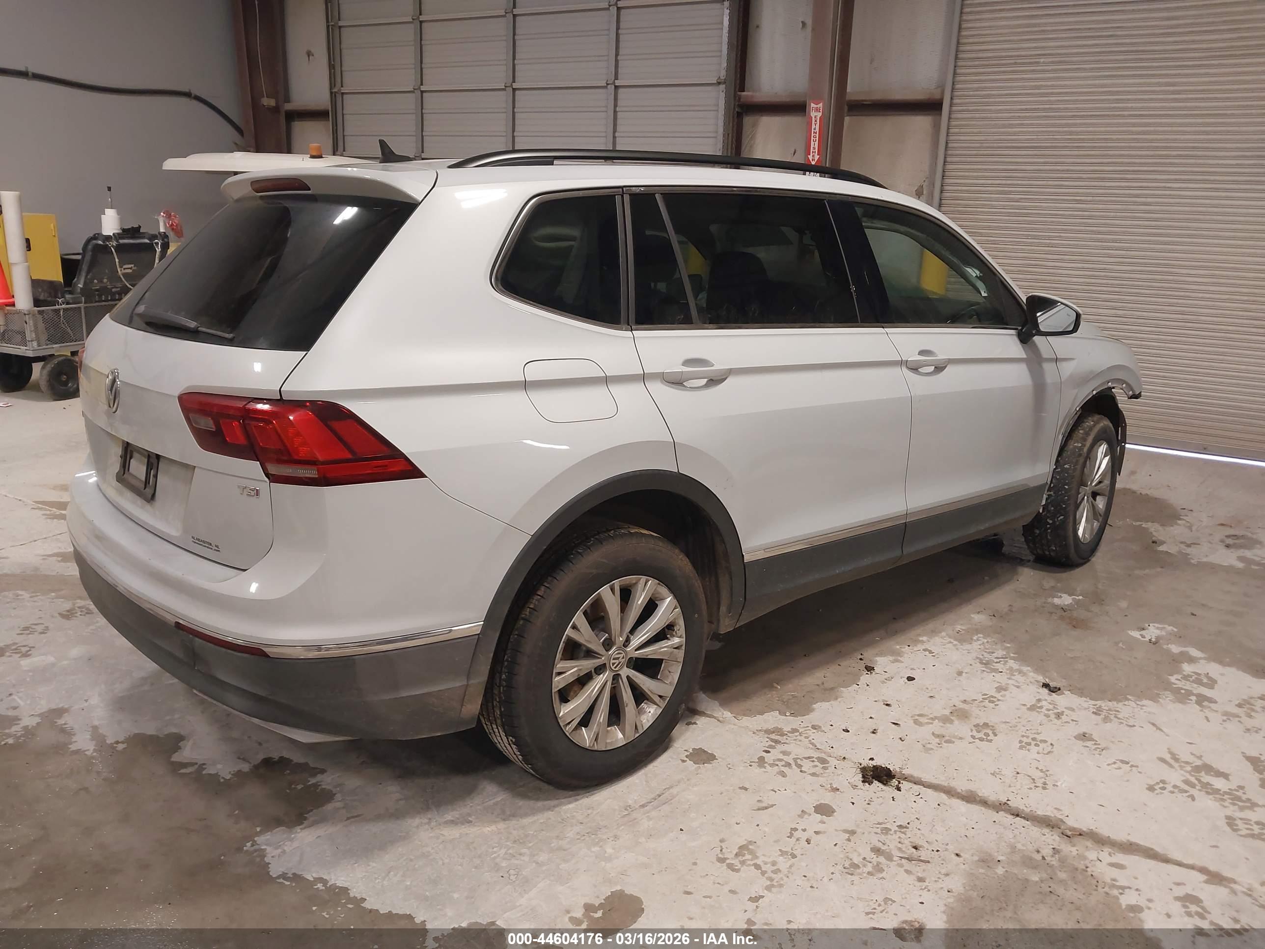 VOLKSWAGEN TIGUAN image 4