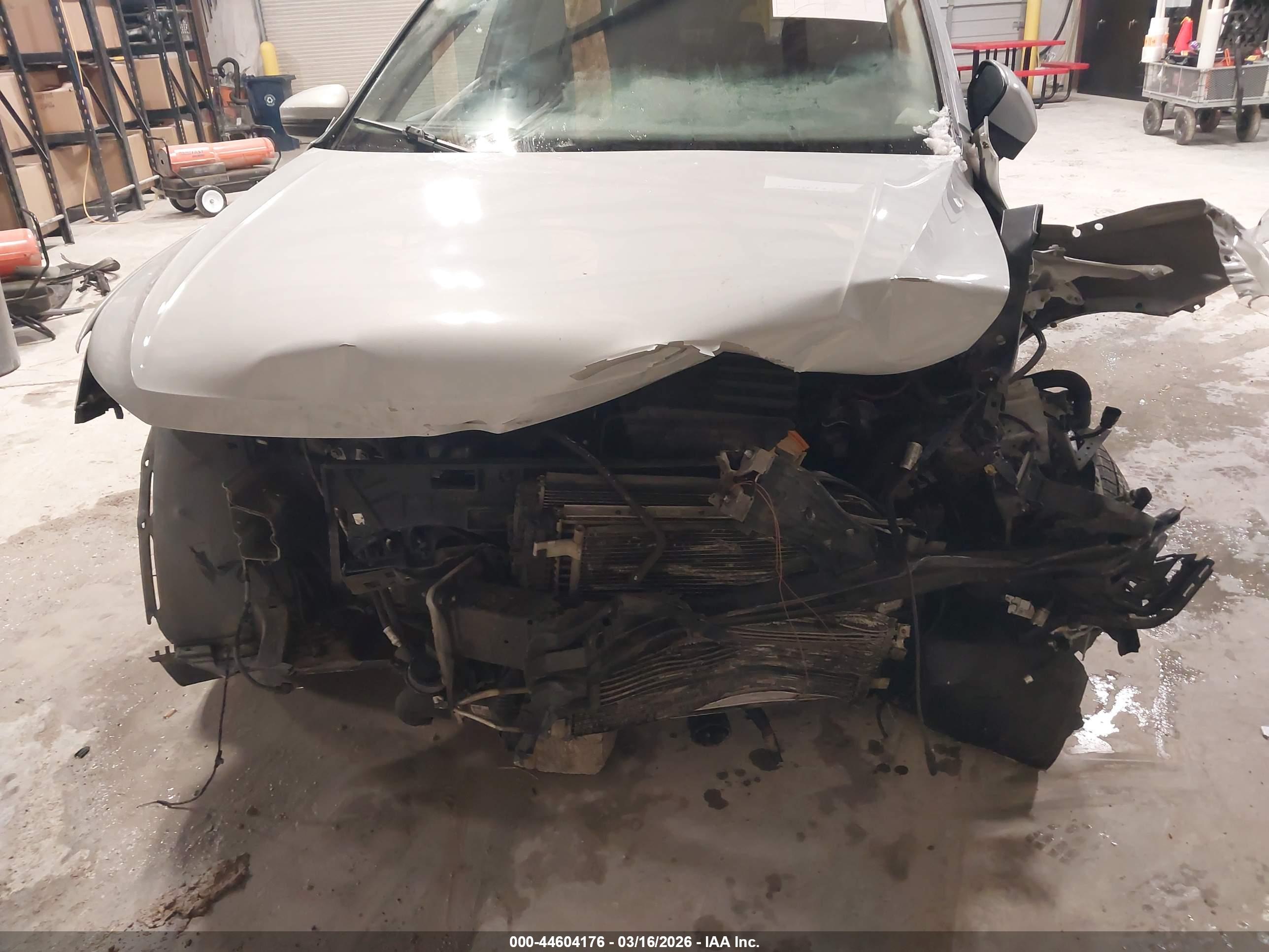 VOLKSWAGEN TIGUAN image 6