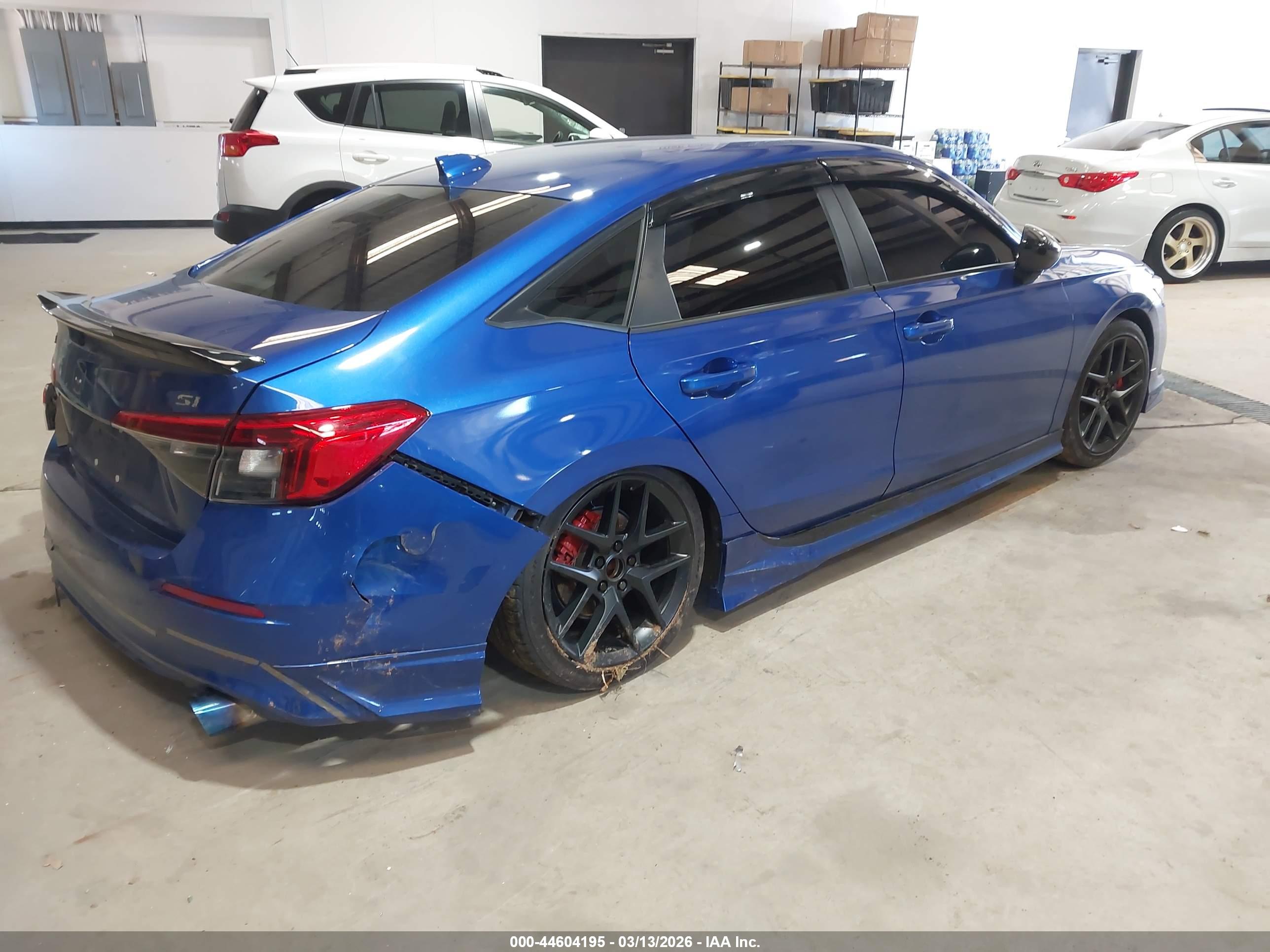 HONDA CIVIC image 4