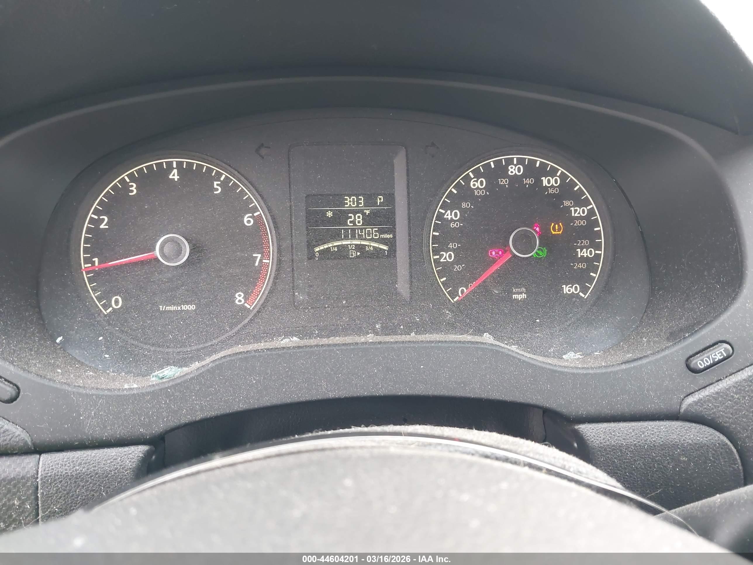 VOLKSWAGEN JETTA image 7