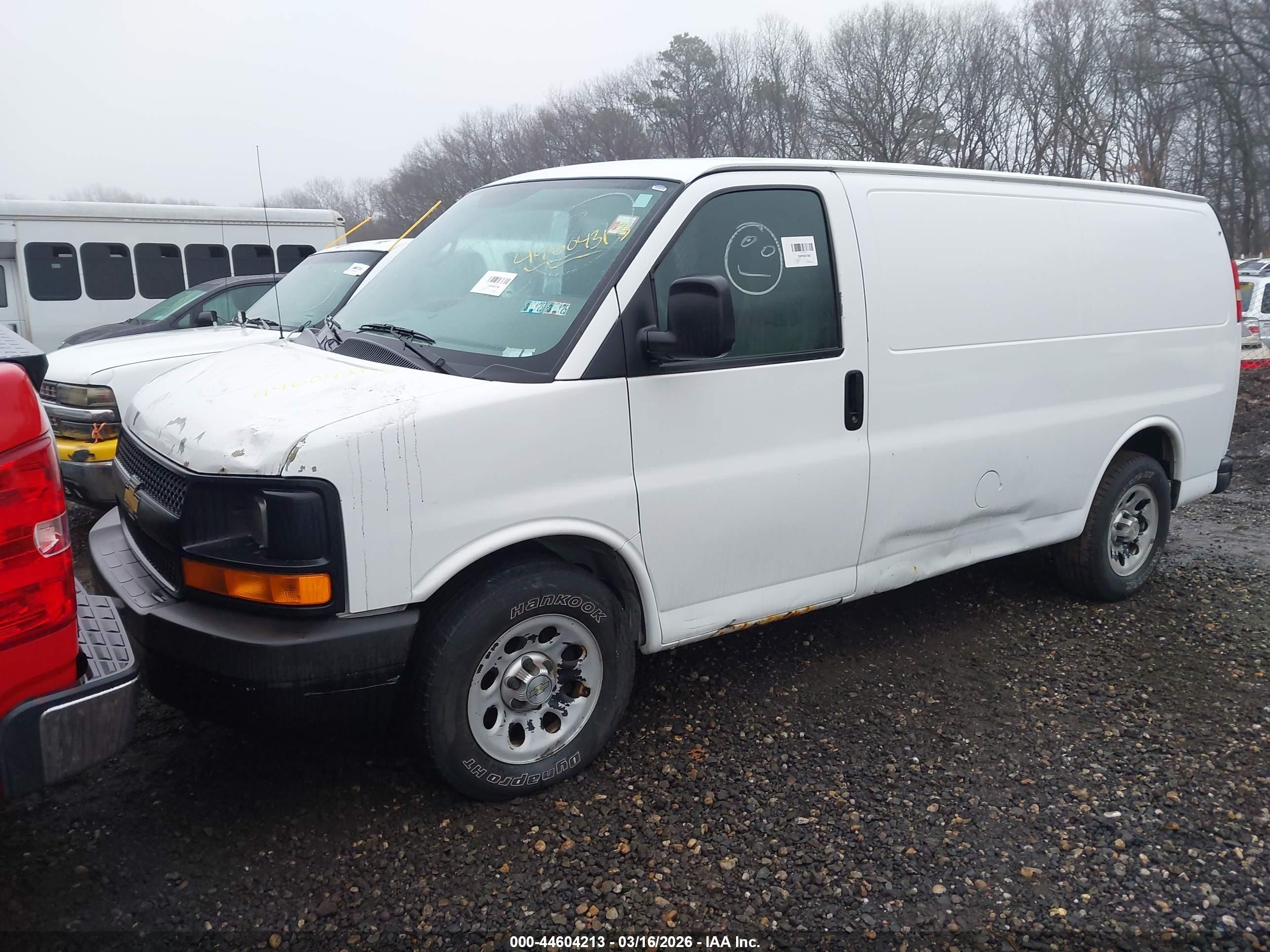 CHEVROLET EXPRESS image 2