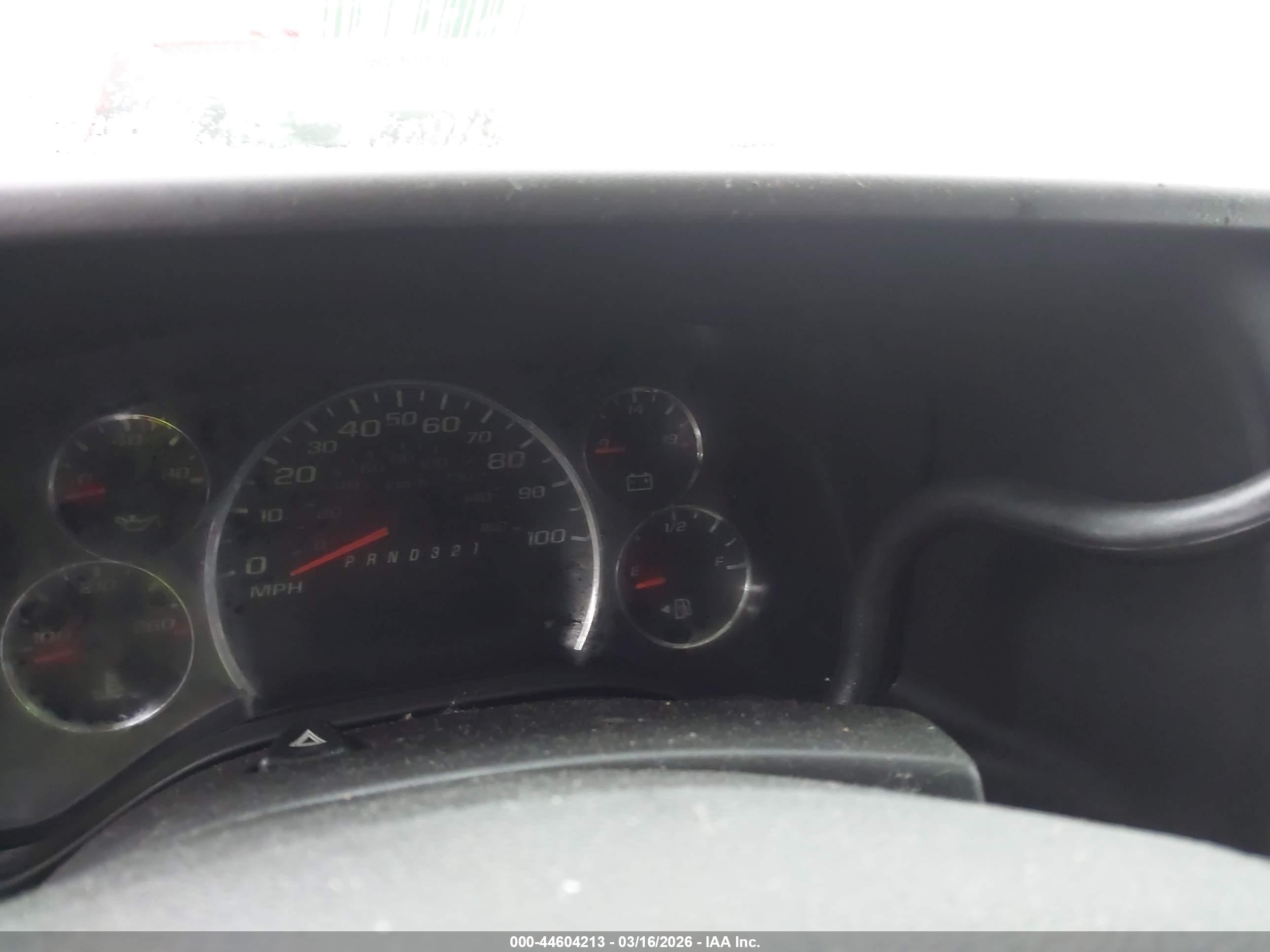 CHEVROLET EXPRESS image 7
