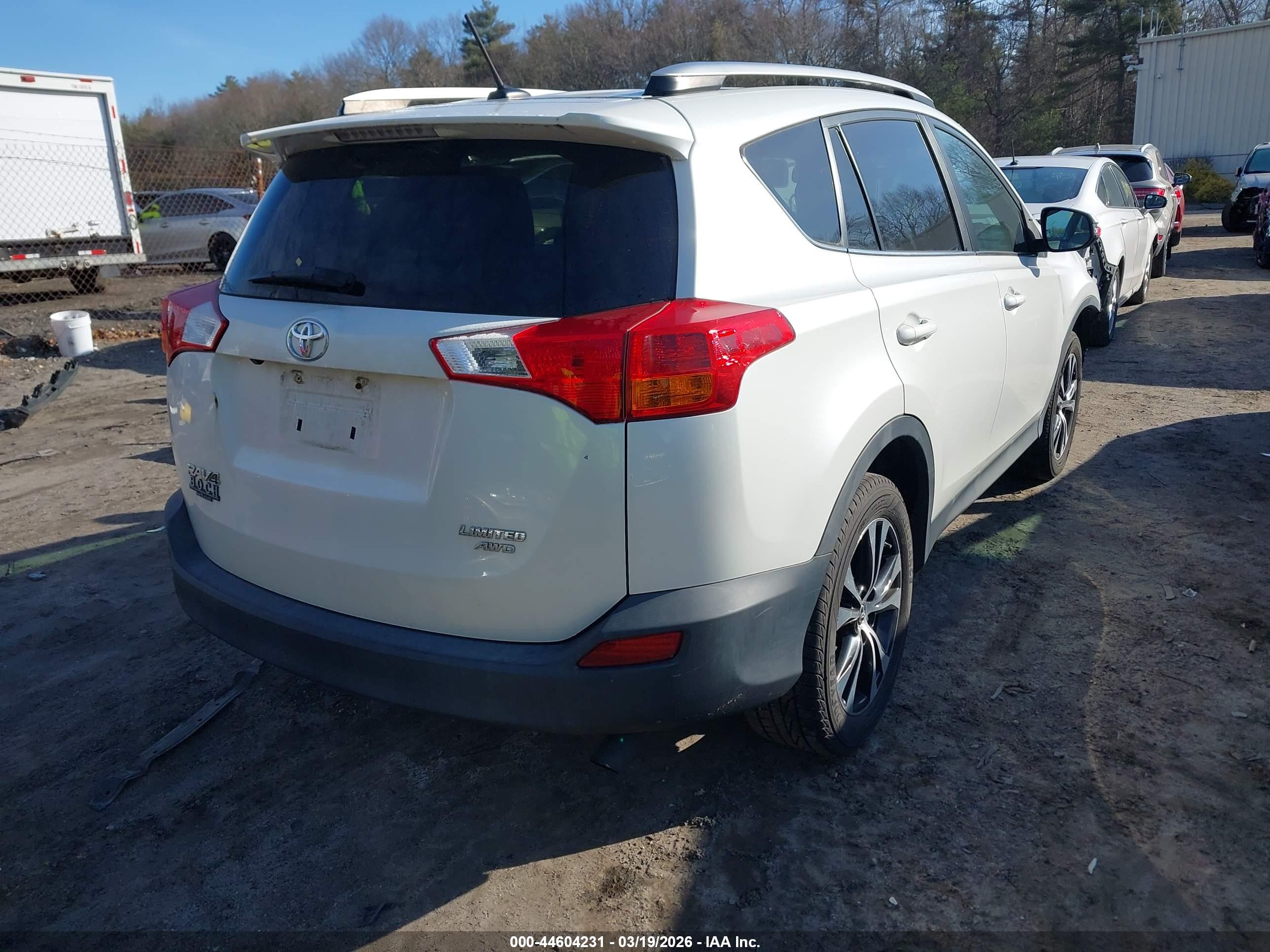 TOYOTA RAV4 image 4