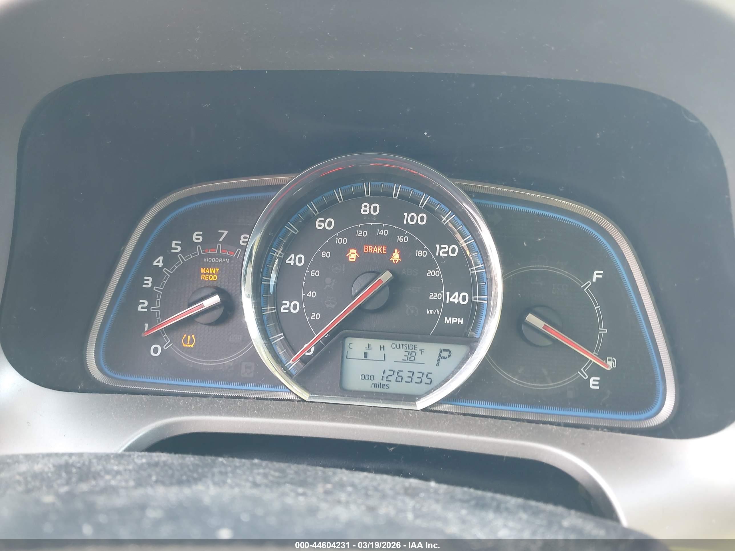 TOYOTA RAV4 image 7