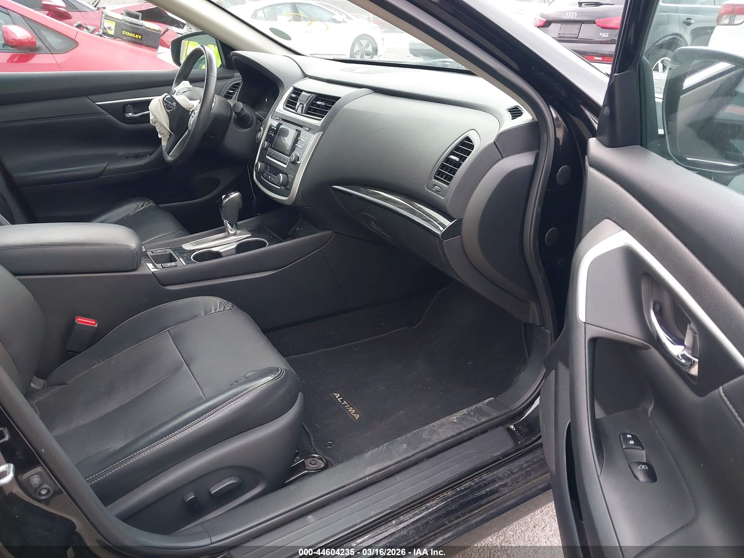 NISSAN ALTIMA image 5