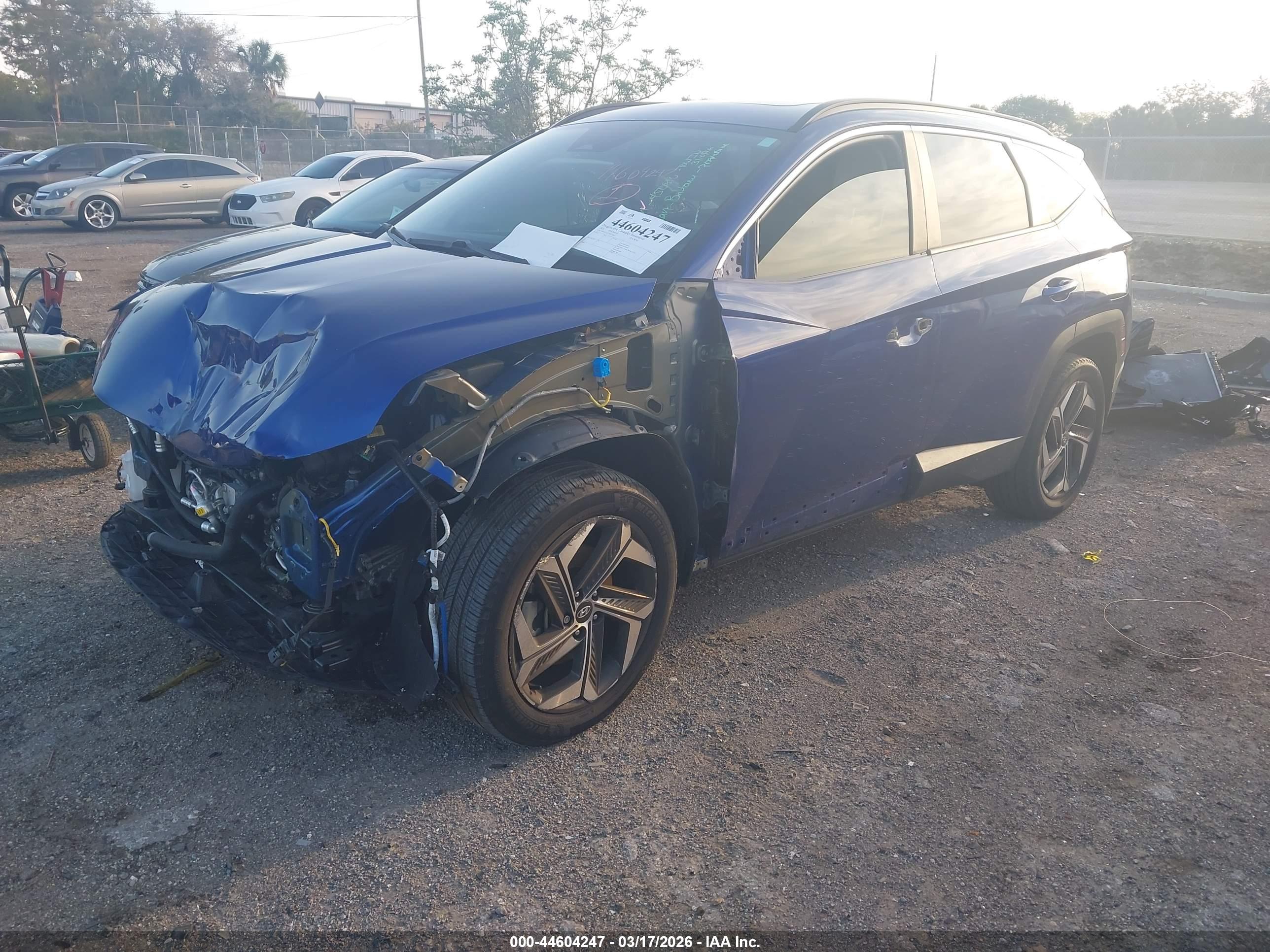 HYUNDAI TUCSON image 2