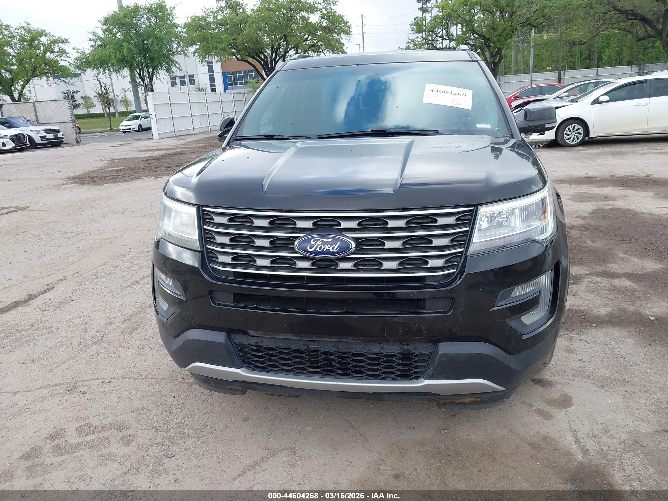 FORD EXPLORER image 6