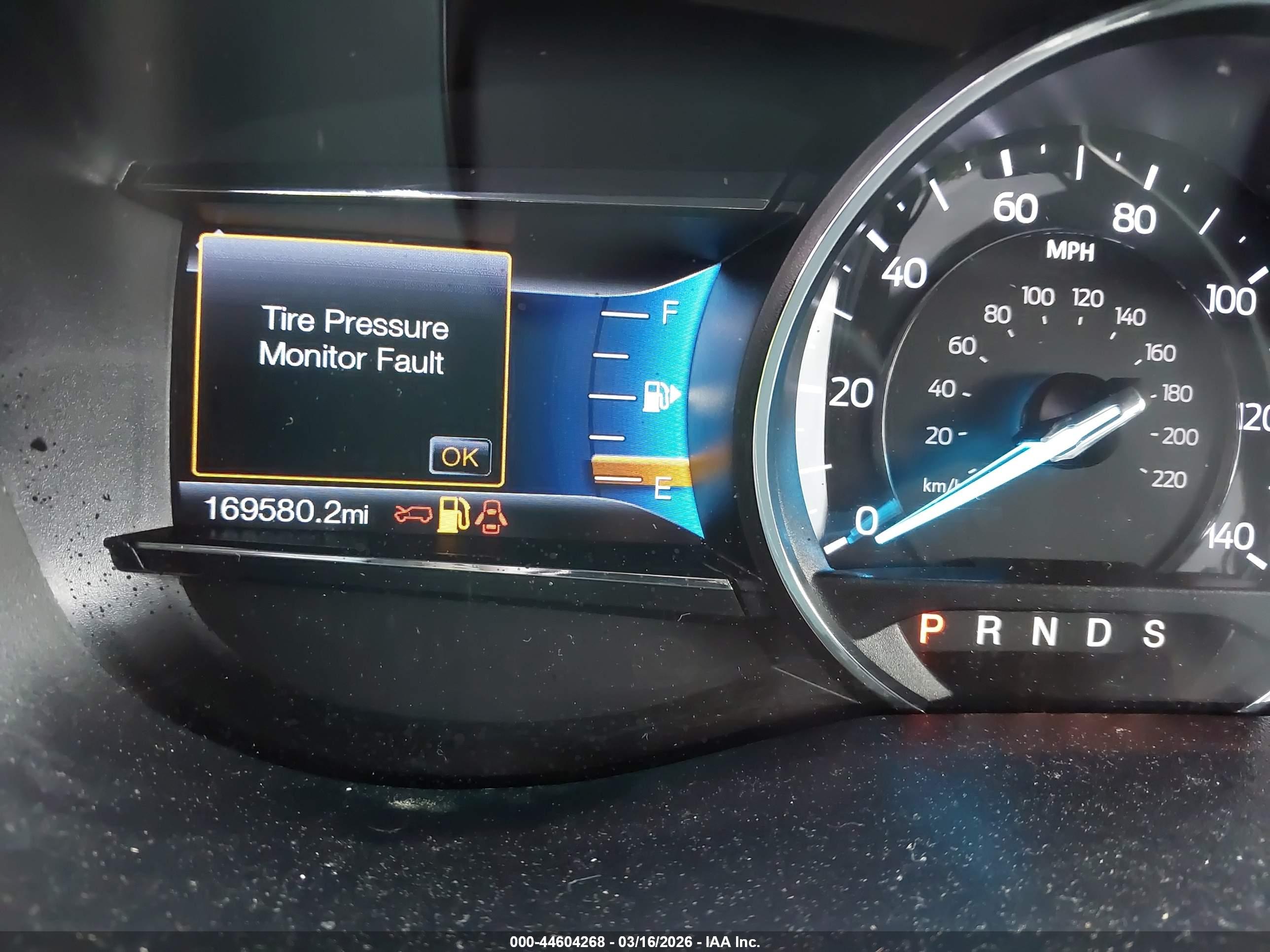 FORD EXPLORER image 7