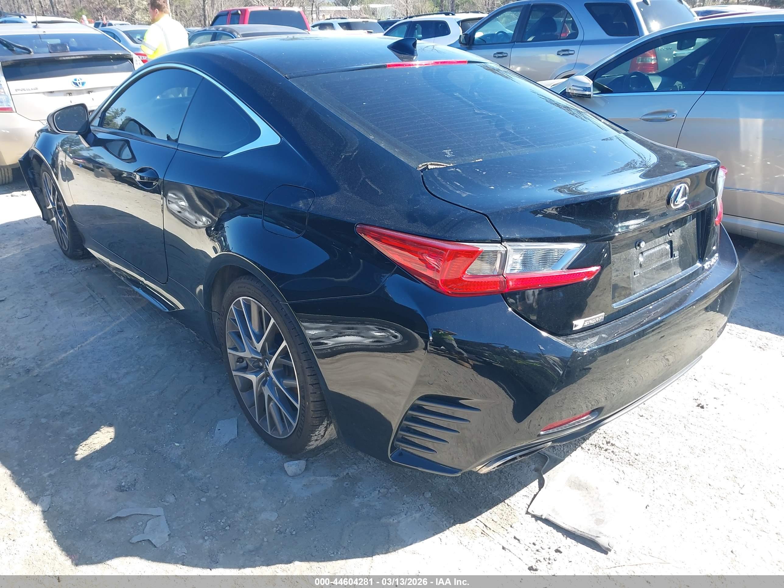 LEXUS RC image 3