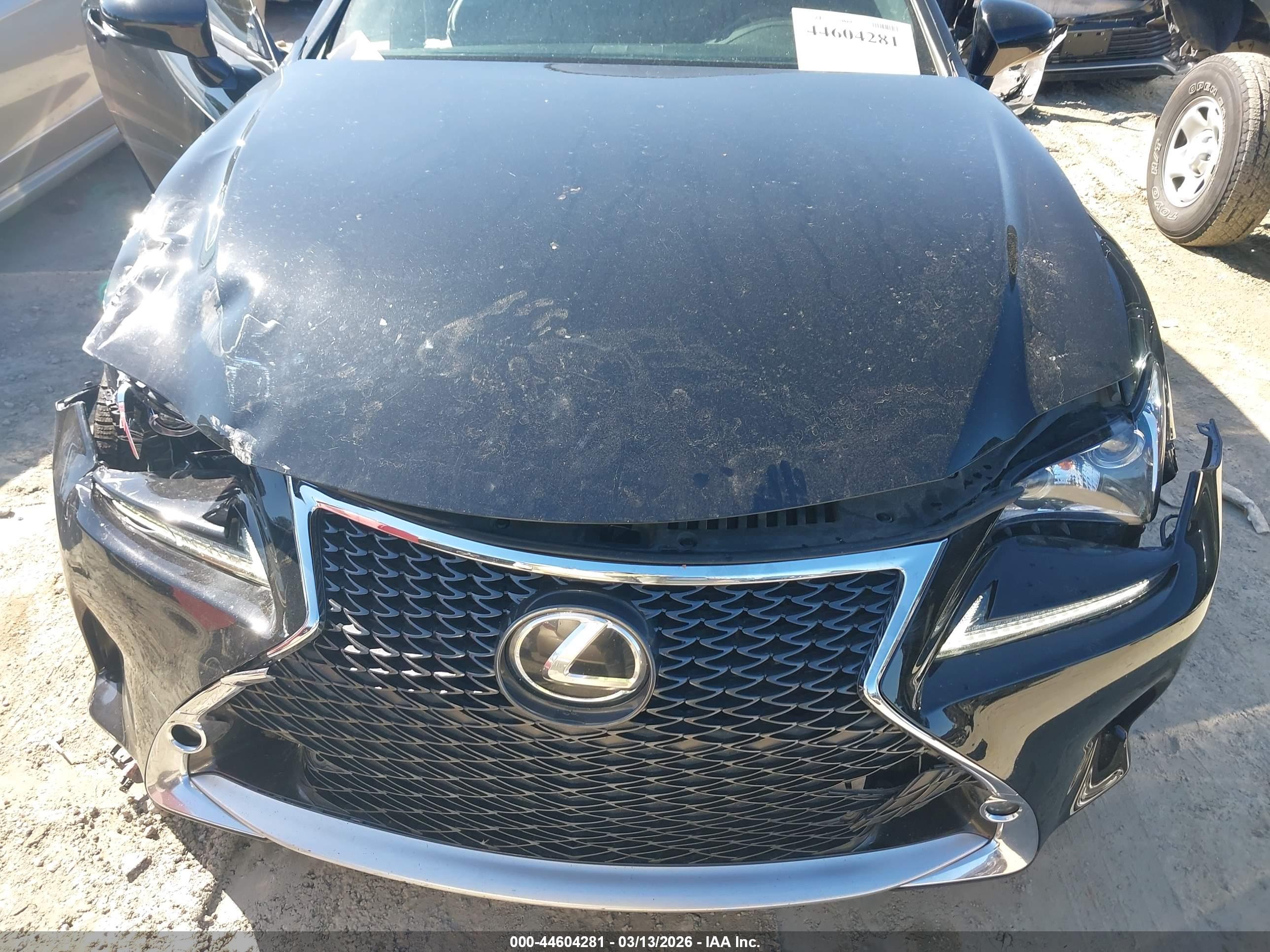 LEXUS RC image 6