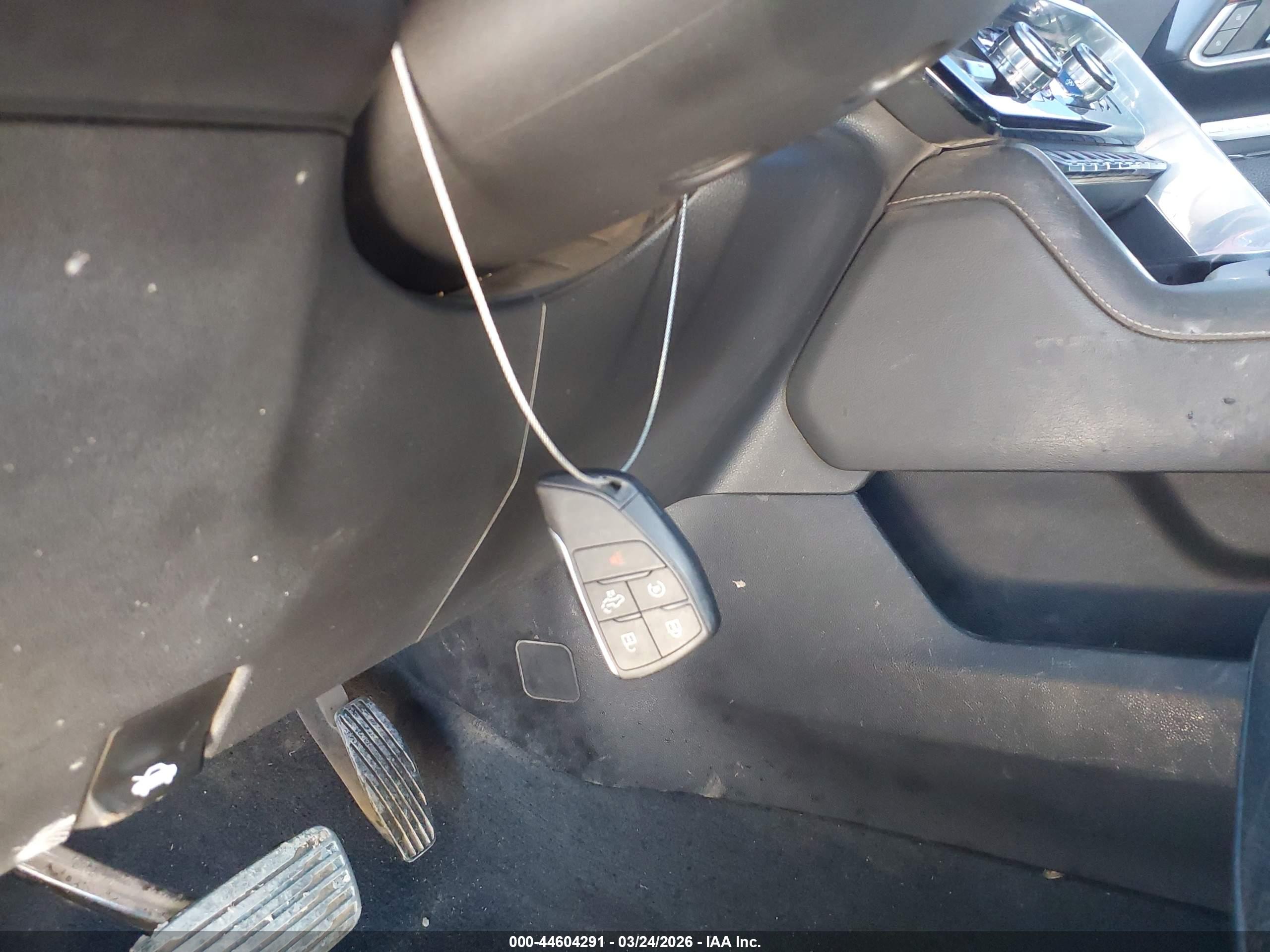 GMC SIERRA image 11