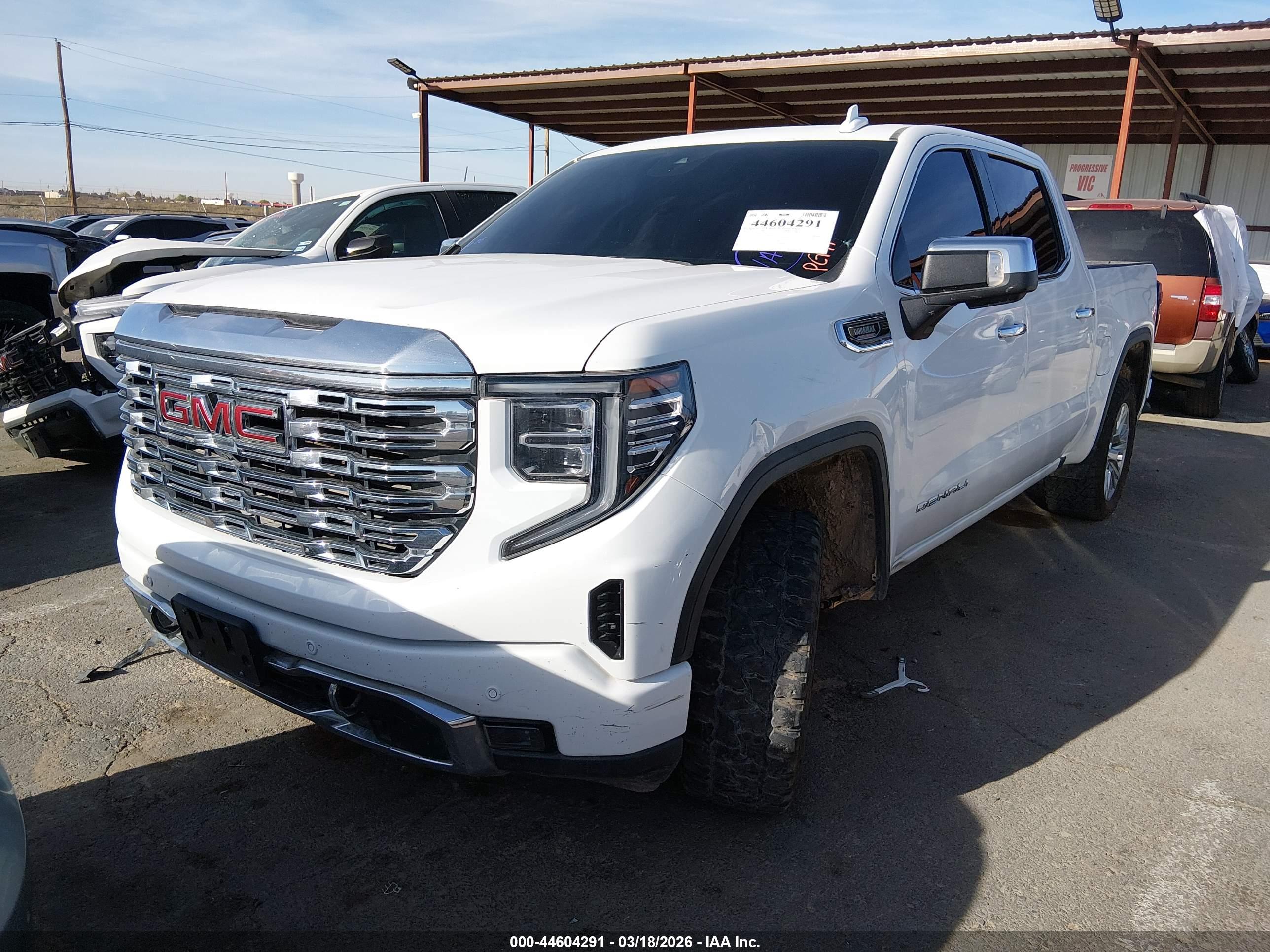 GMC SIERRA image 2