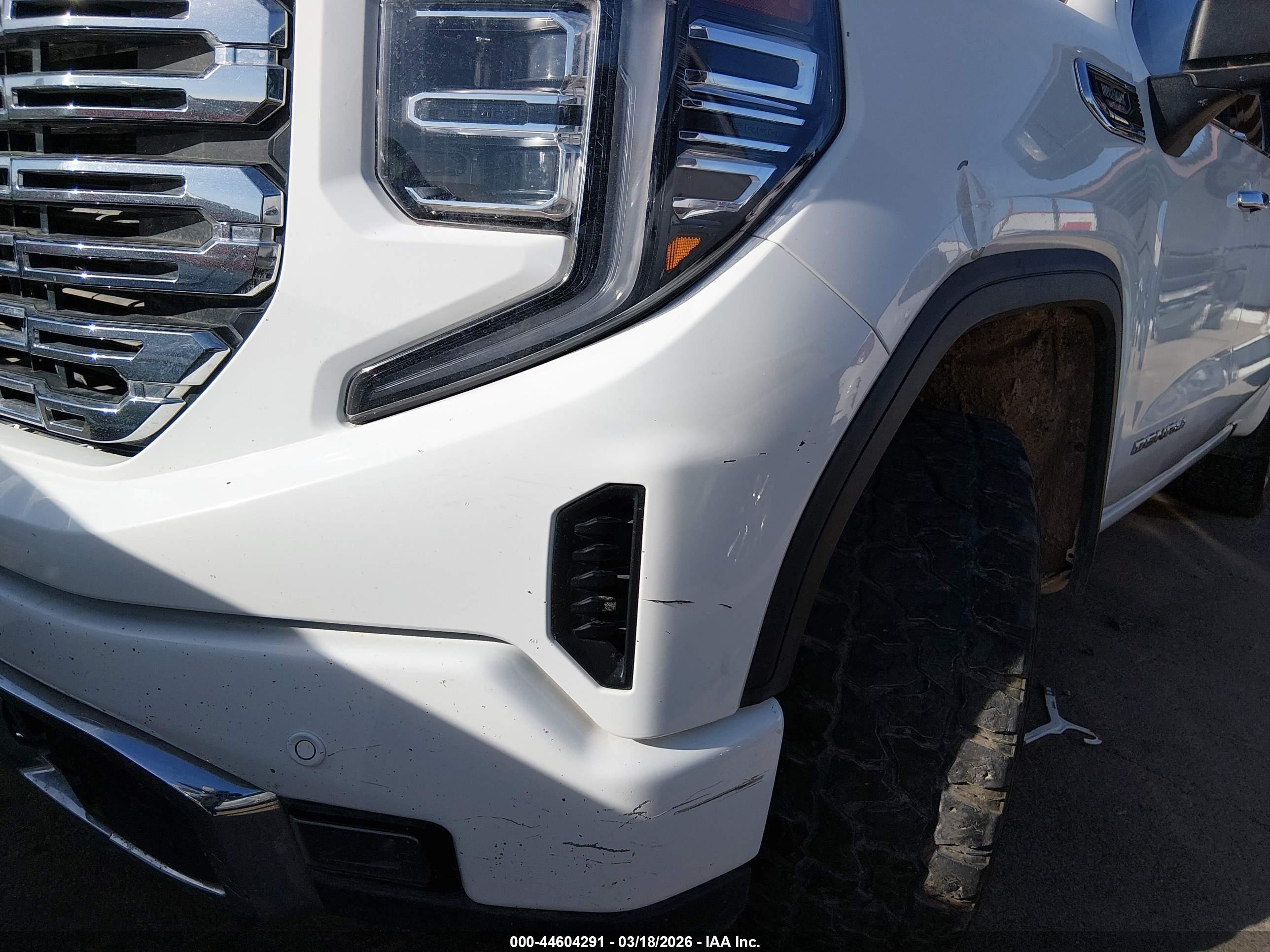 GMC SIERRA image 6
