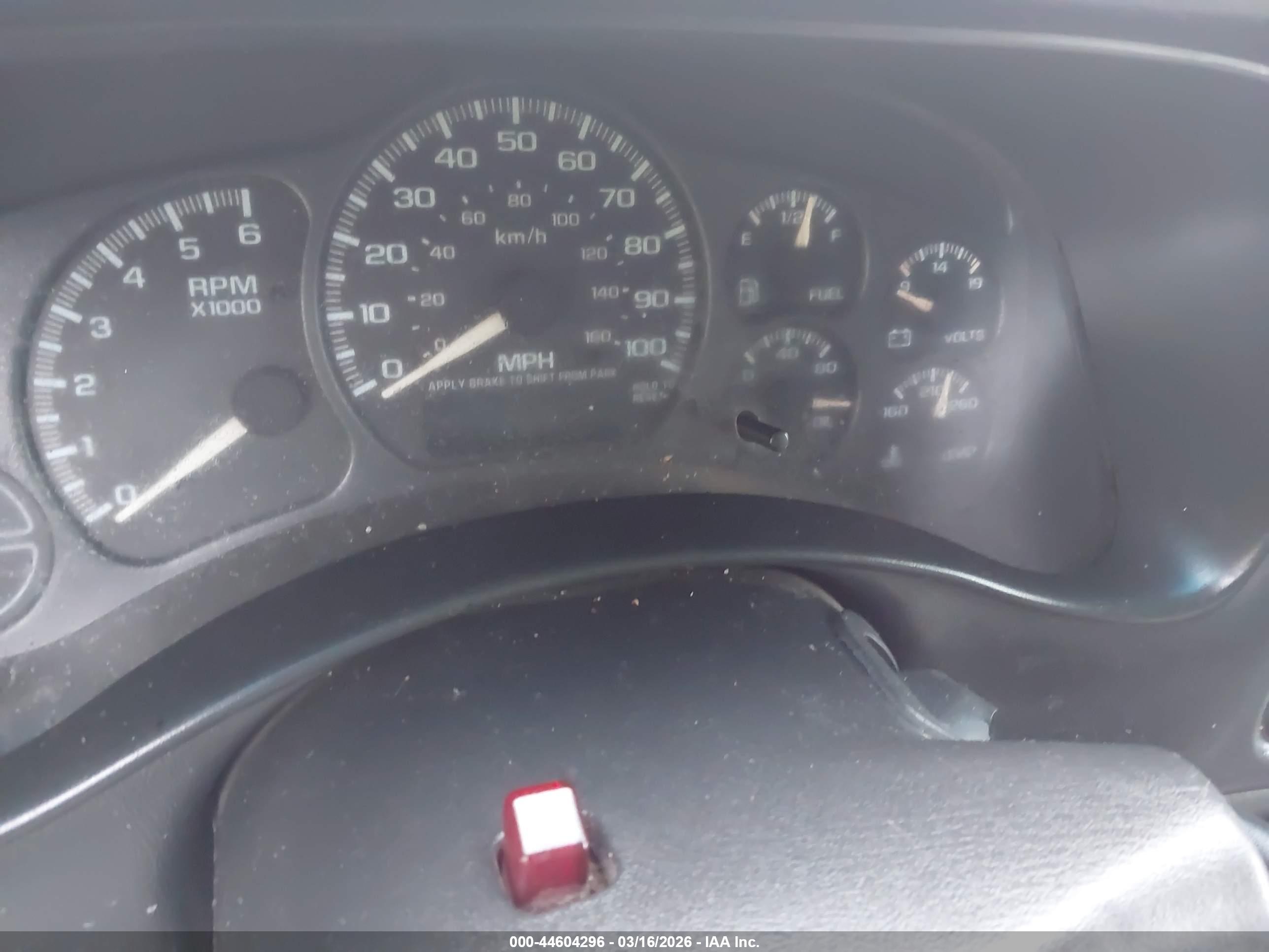 CHEVROLET SILVERADO image 7