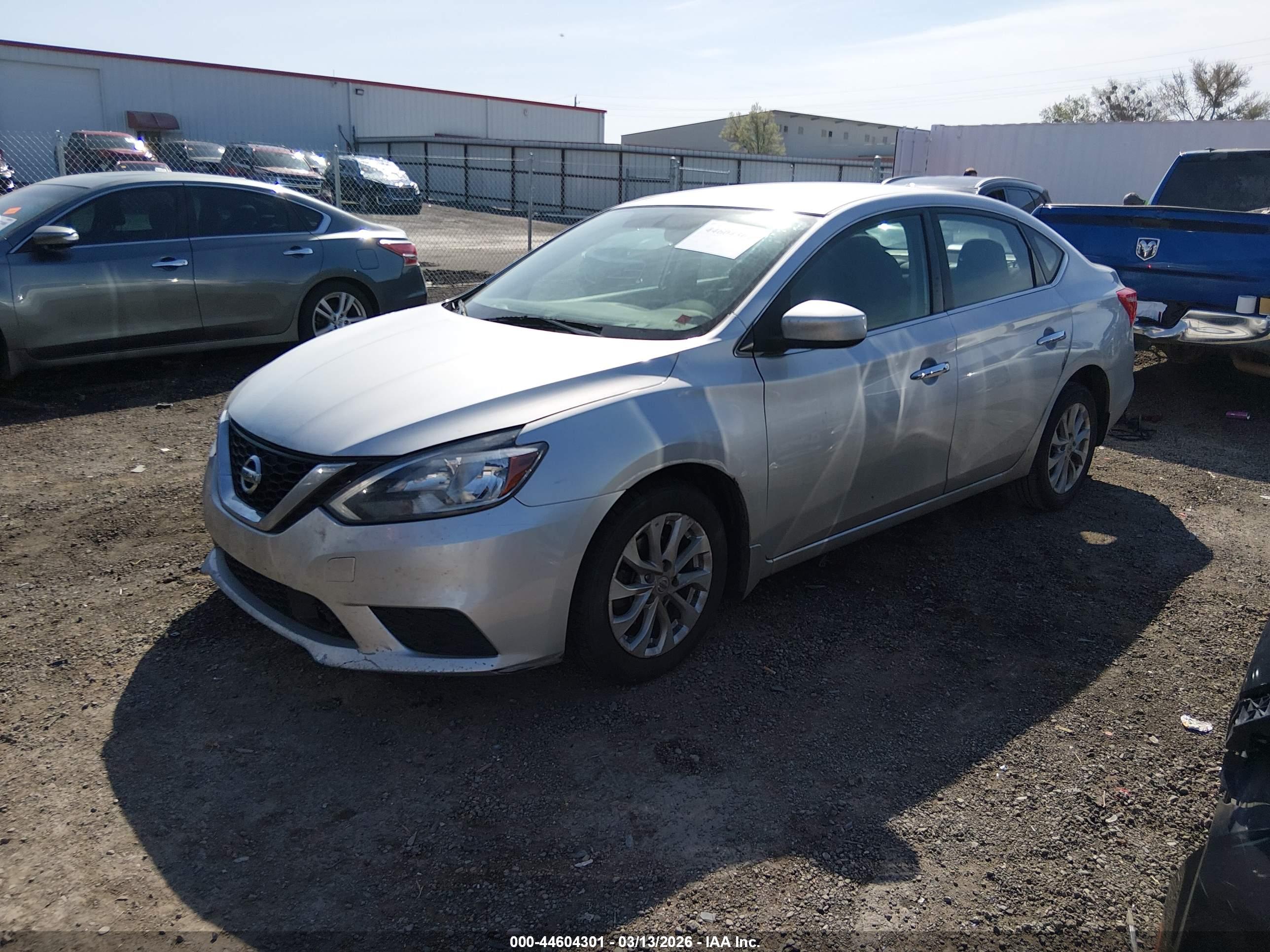 NISSAN SENTRA image 2