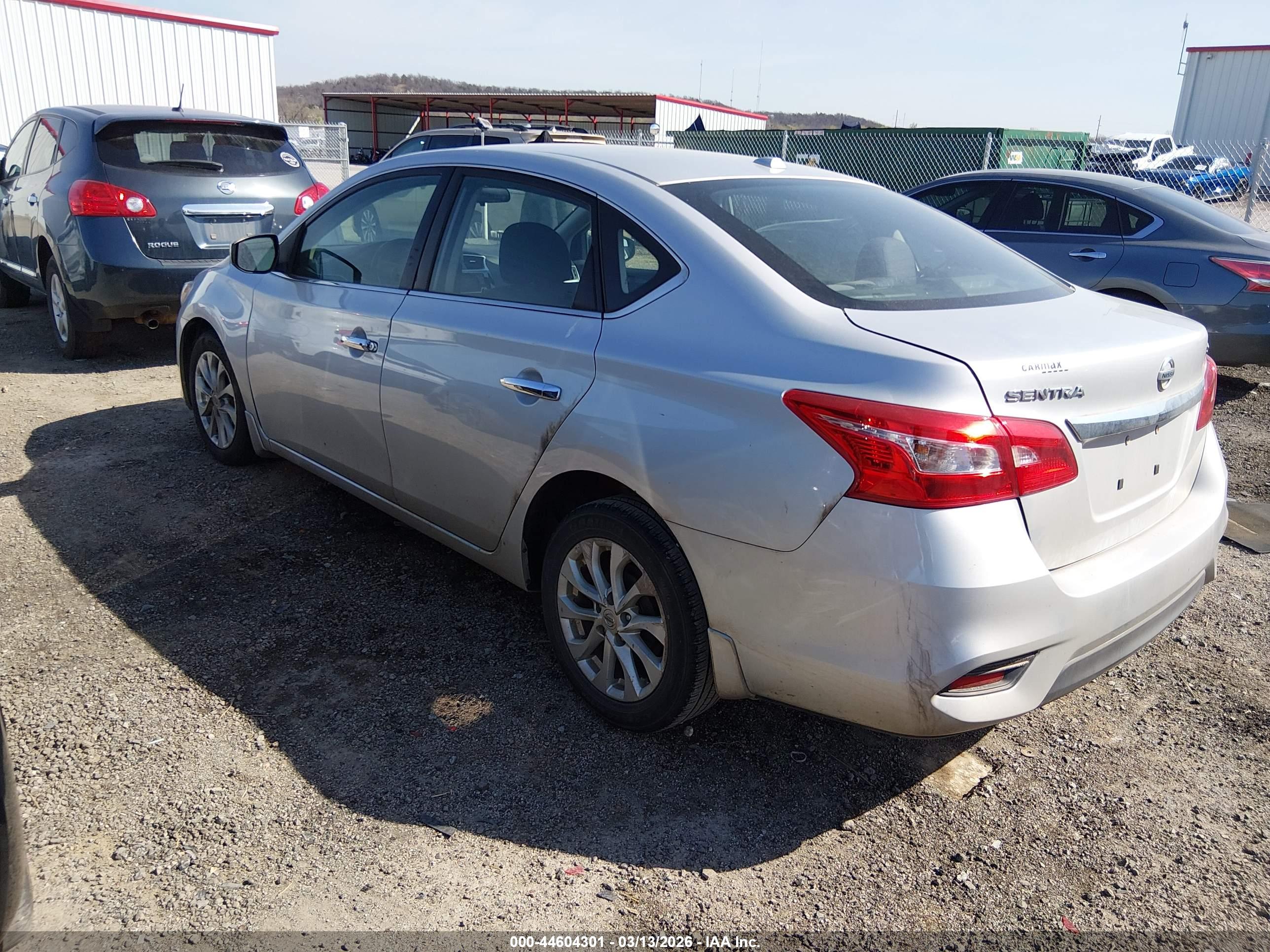 NISSAN SENTRA image 3