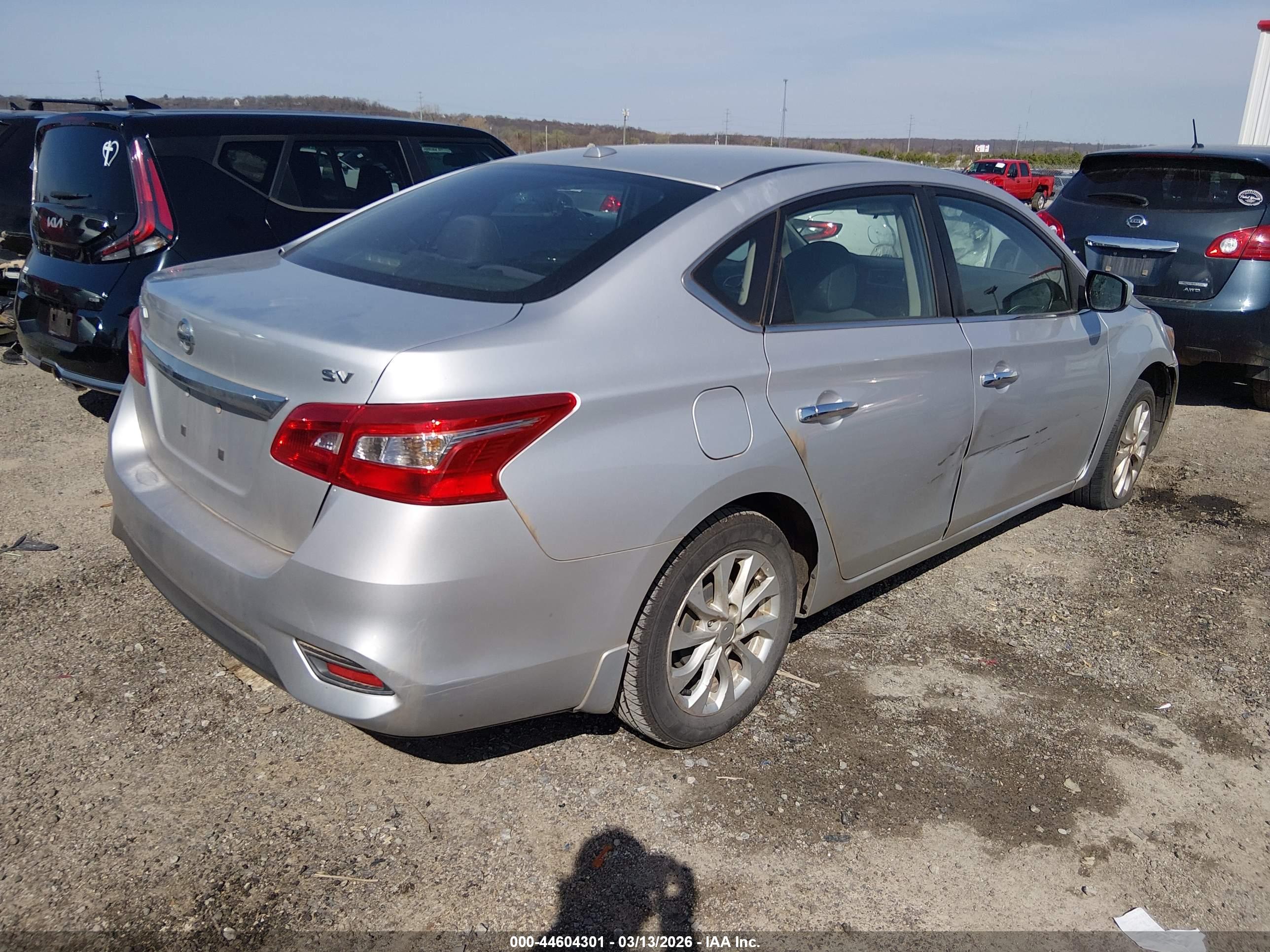 NISSAN SENTRA image 4